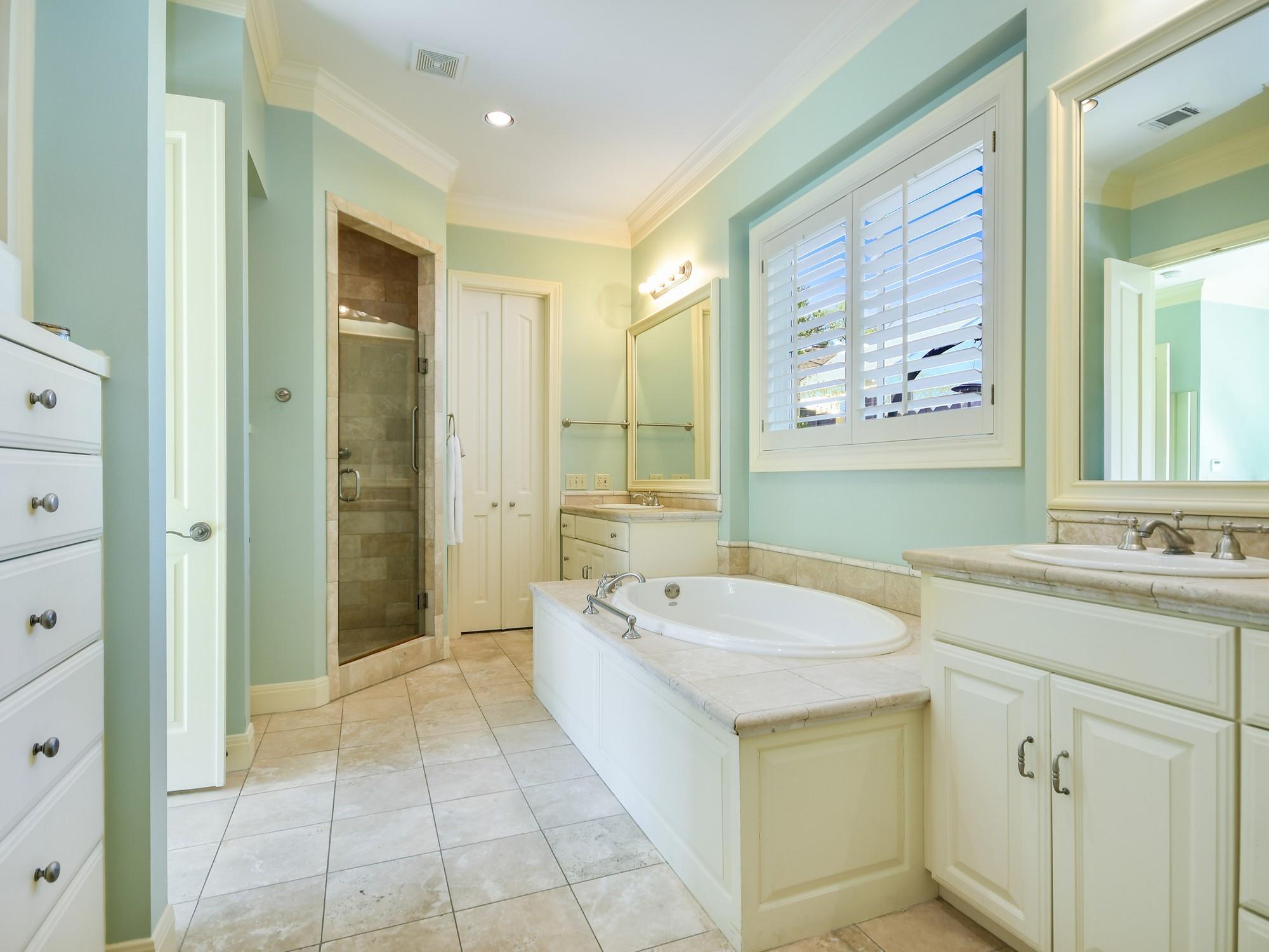 2510 W 35th St, Austin, TX 78703
