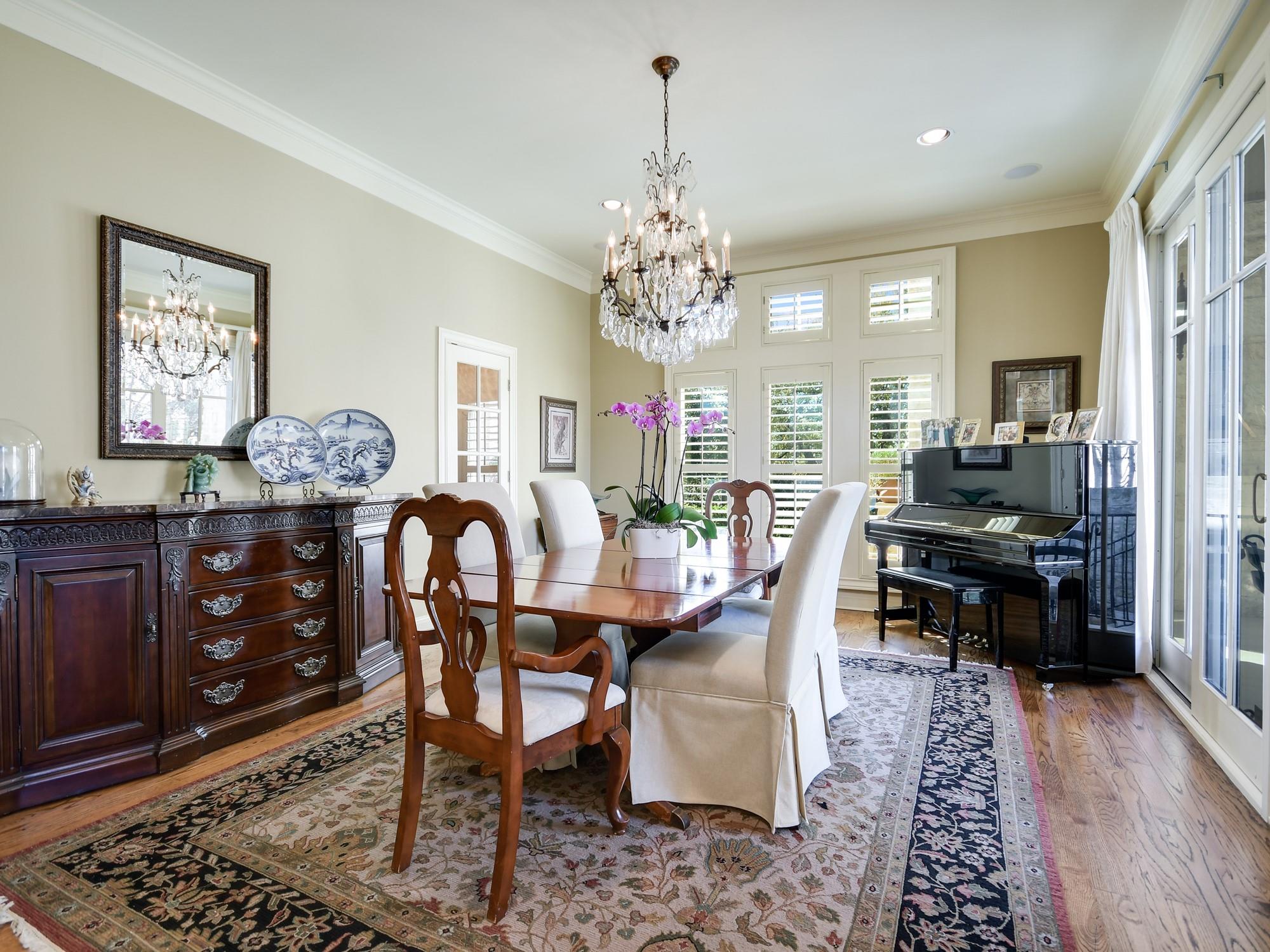 2510 W 35th St, Austin, TX 78703