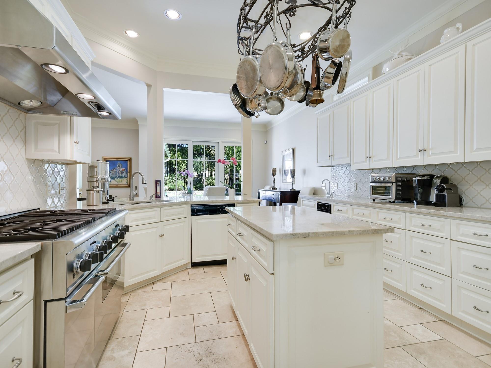 2510 W 35th St, Austin, TX 78703