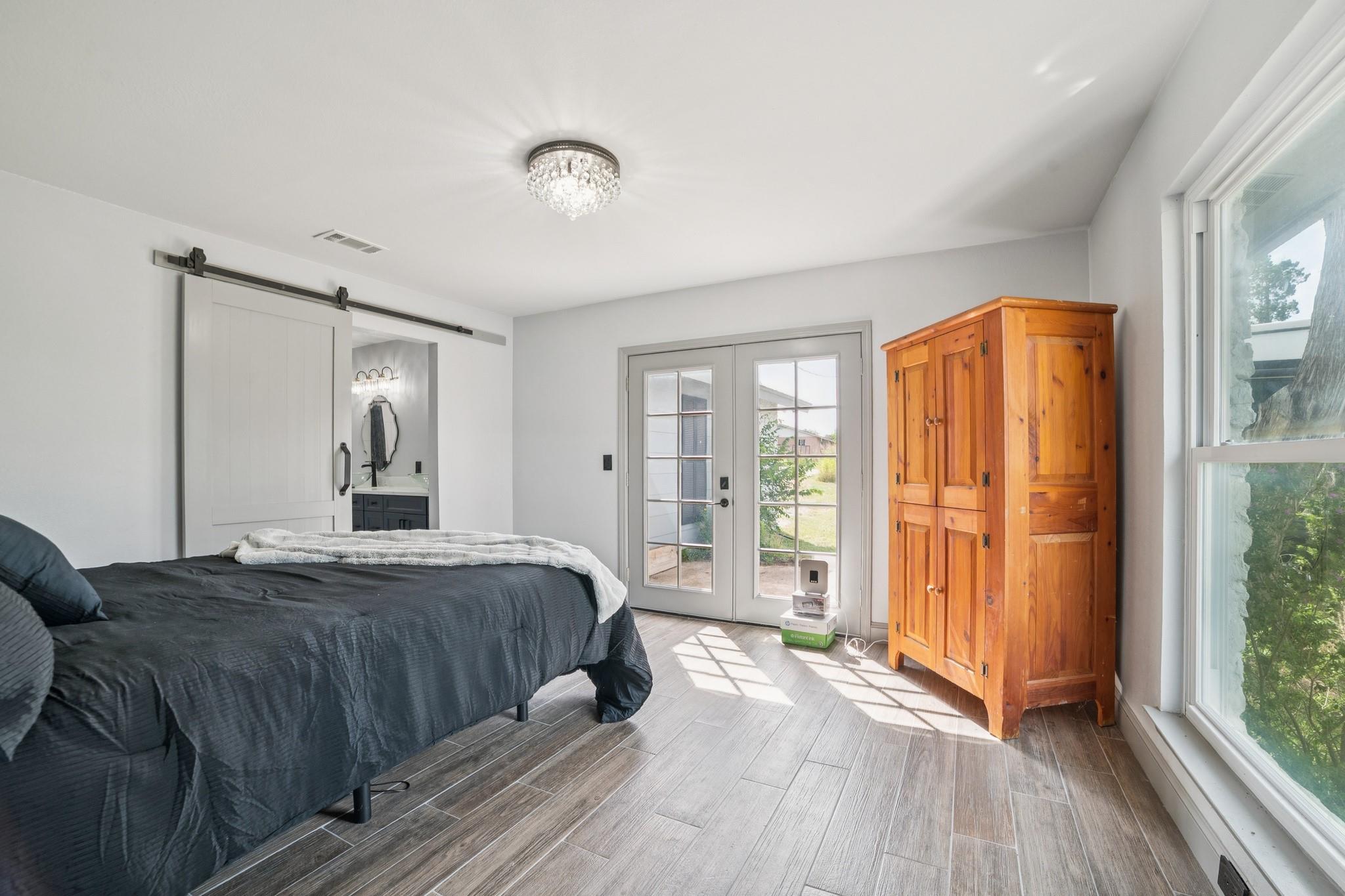9600 Claxton Dr, Austin, TX 78736