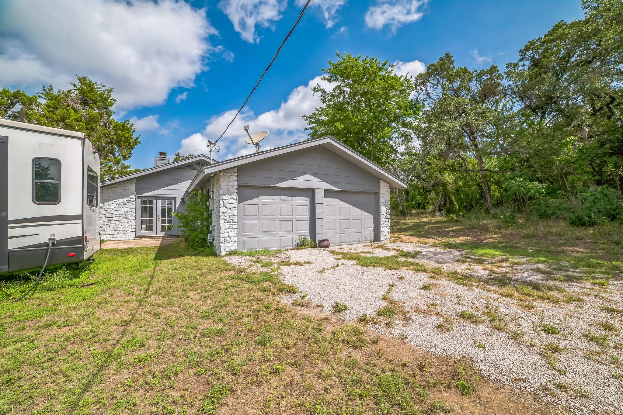 9600 Claxton Dr, Austin, TX 78736