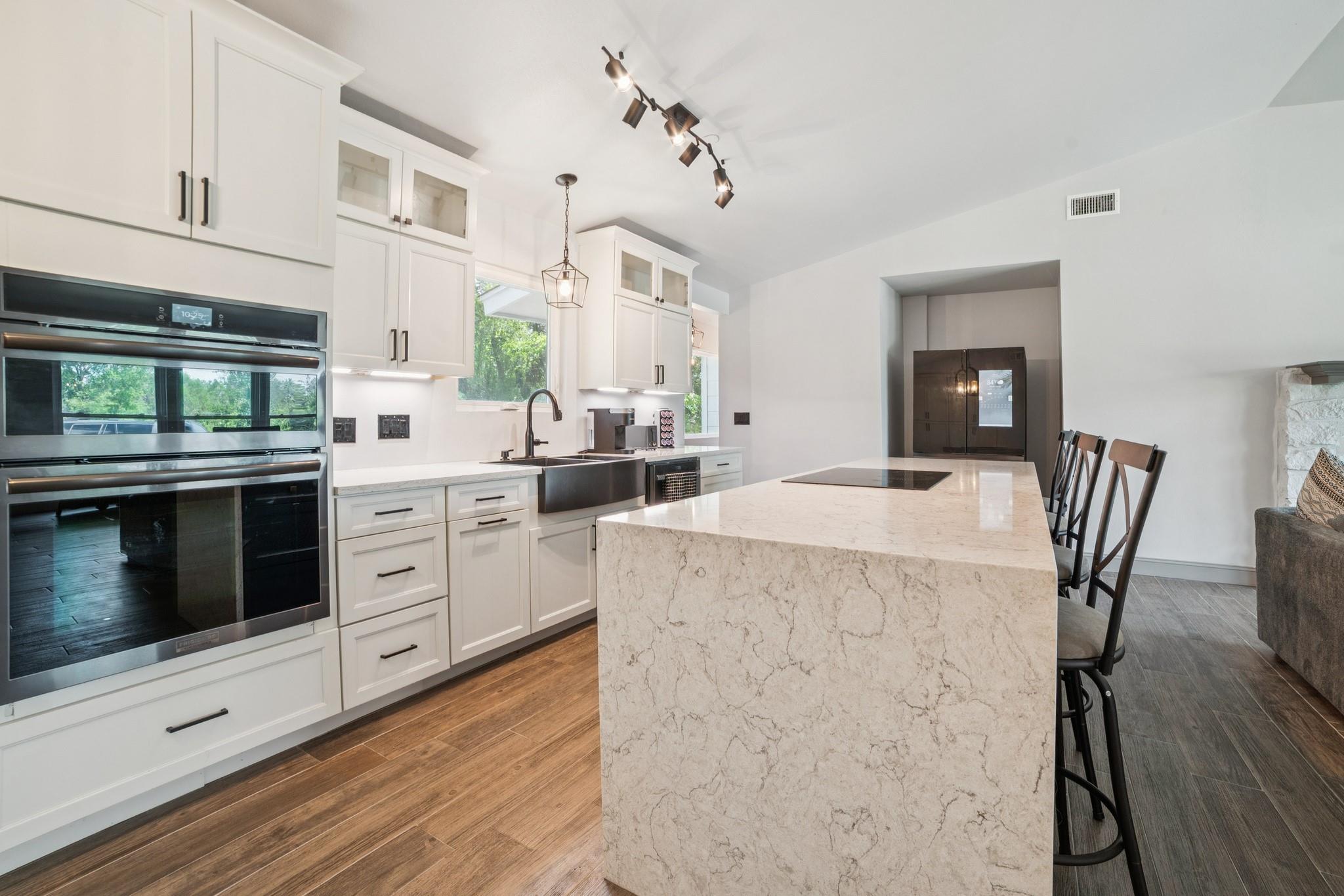 9600 Claxton Dr, Austin, TX 78736