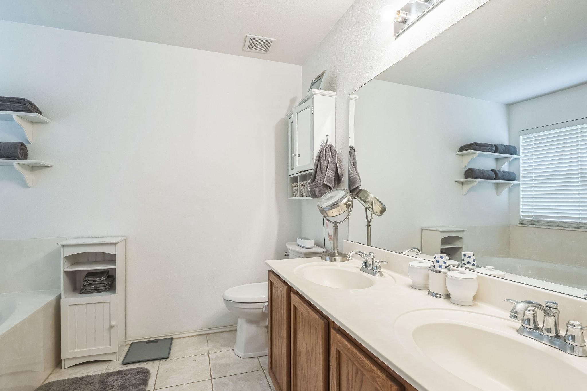 101 Cannery Cv, Leander, TX 78641