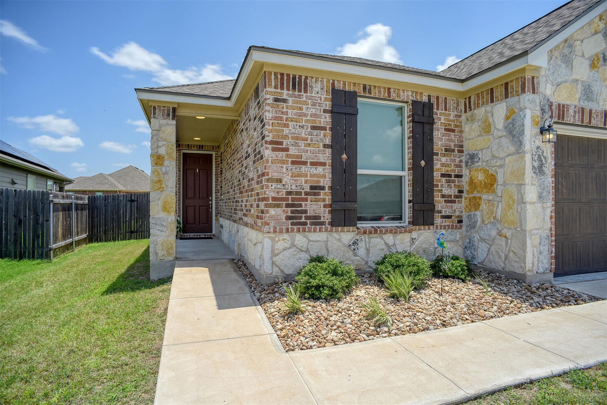 1928 Dragonfly Loop, Bastrop, TX 78602