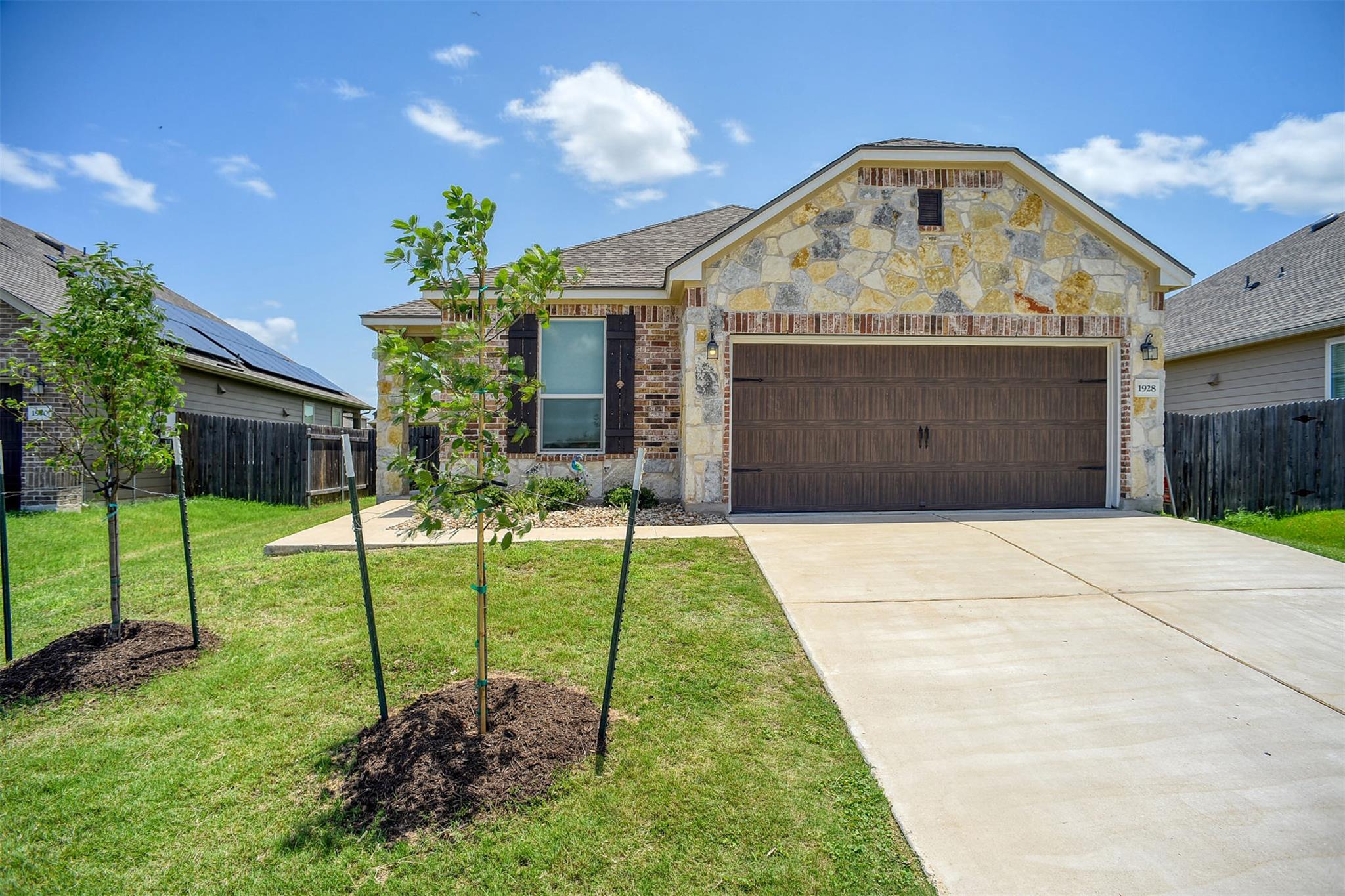 1928 Dragonfly Loop, Bastrop, TX 78602