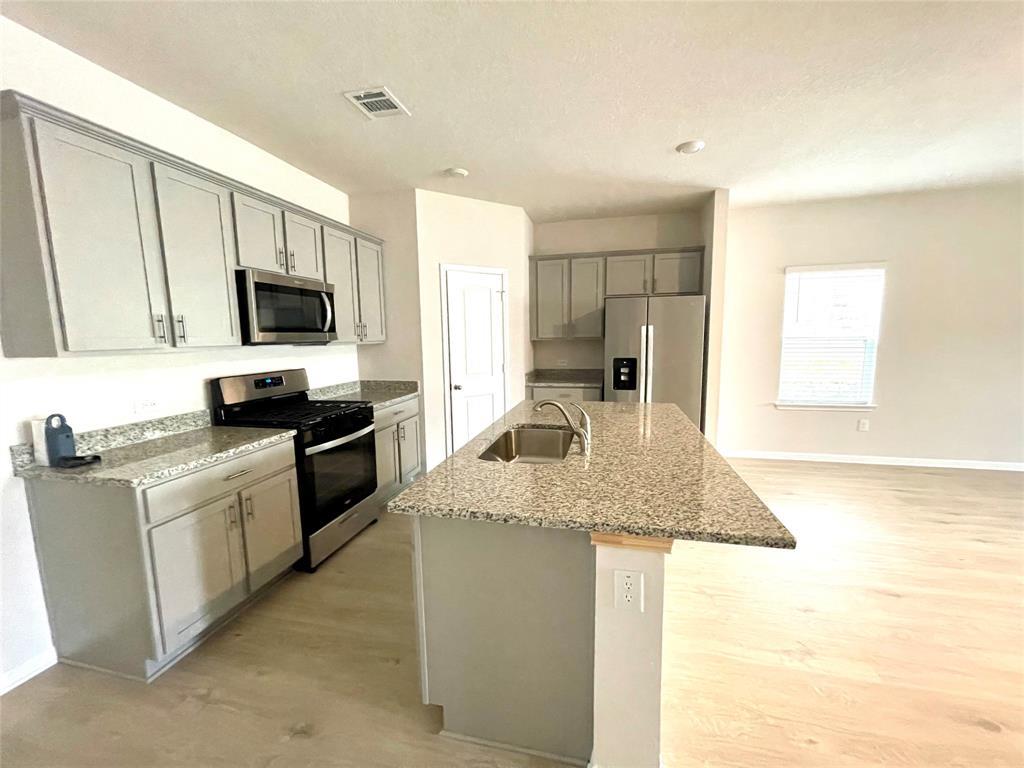 2440 Bear Juice Vw, Leander, TX 78641