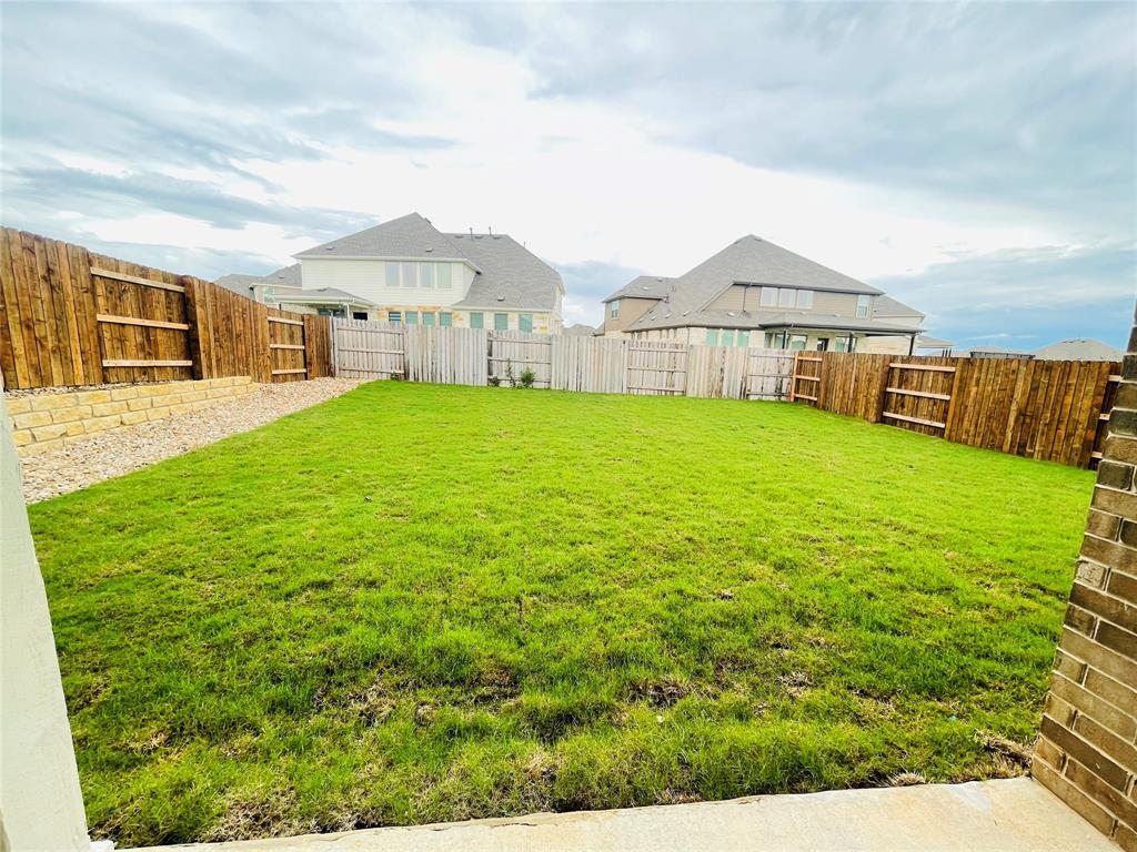 2440 Bear Juice Vw, Leander, TX 78641
