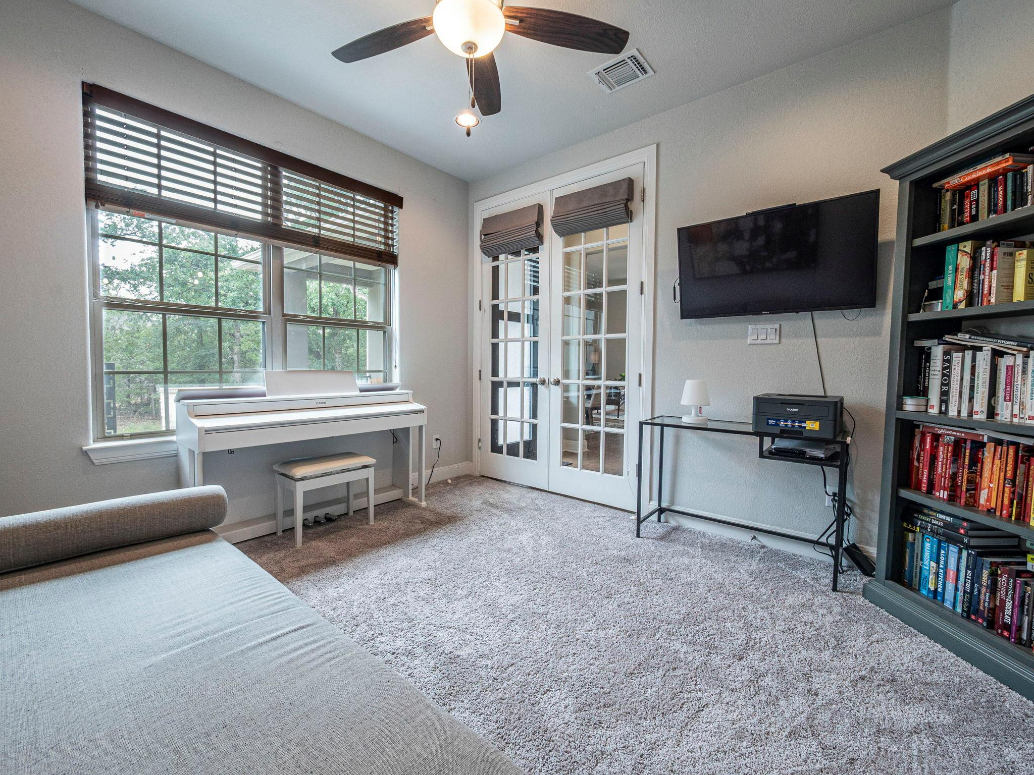 114 Loysoya St, Bastrop, TX 78602