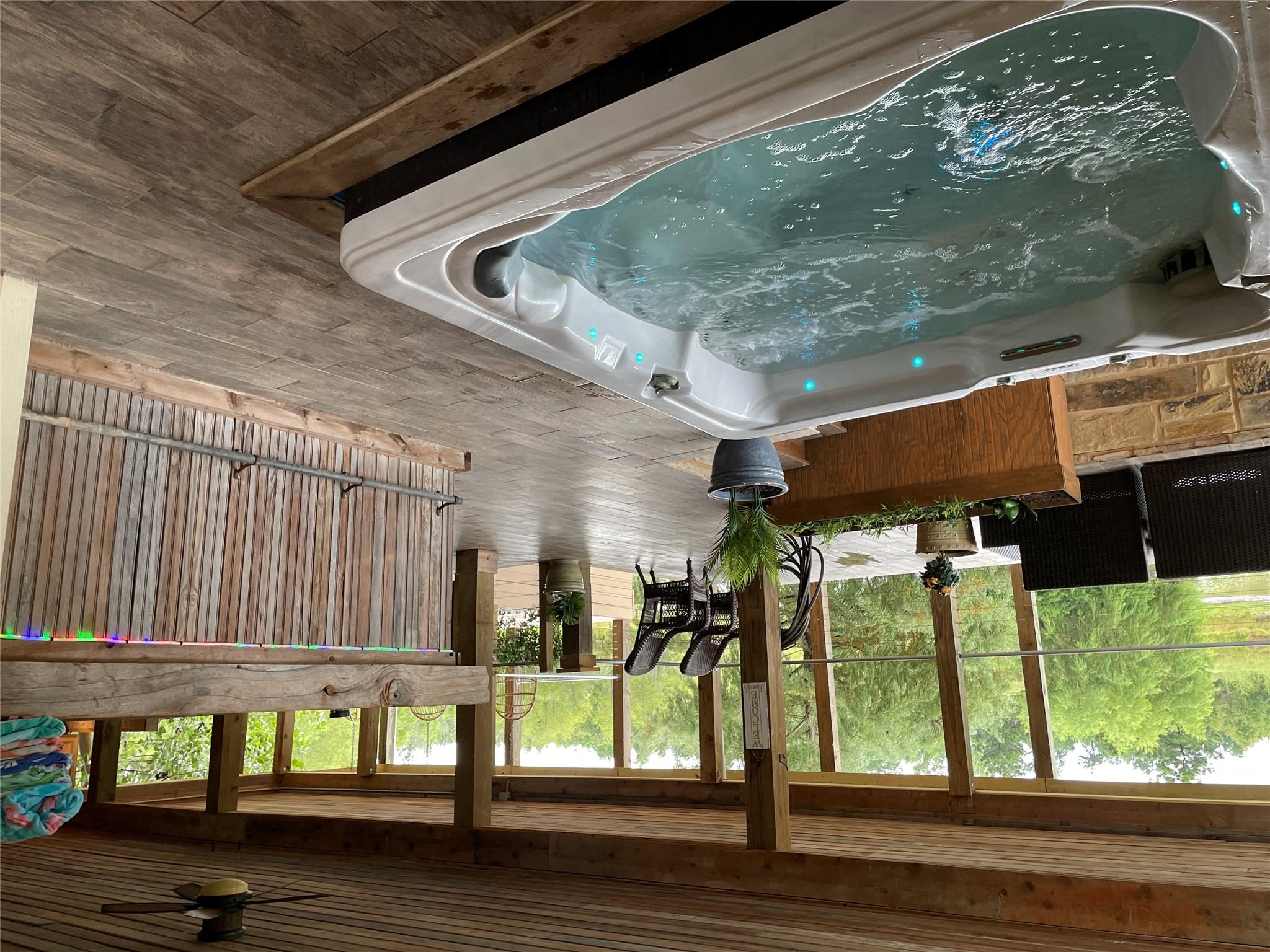 Smithville, TX 78957