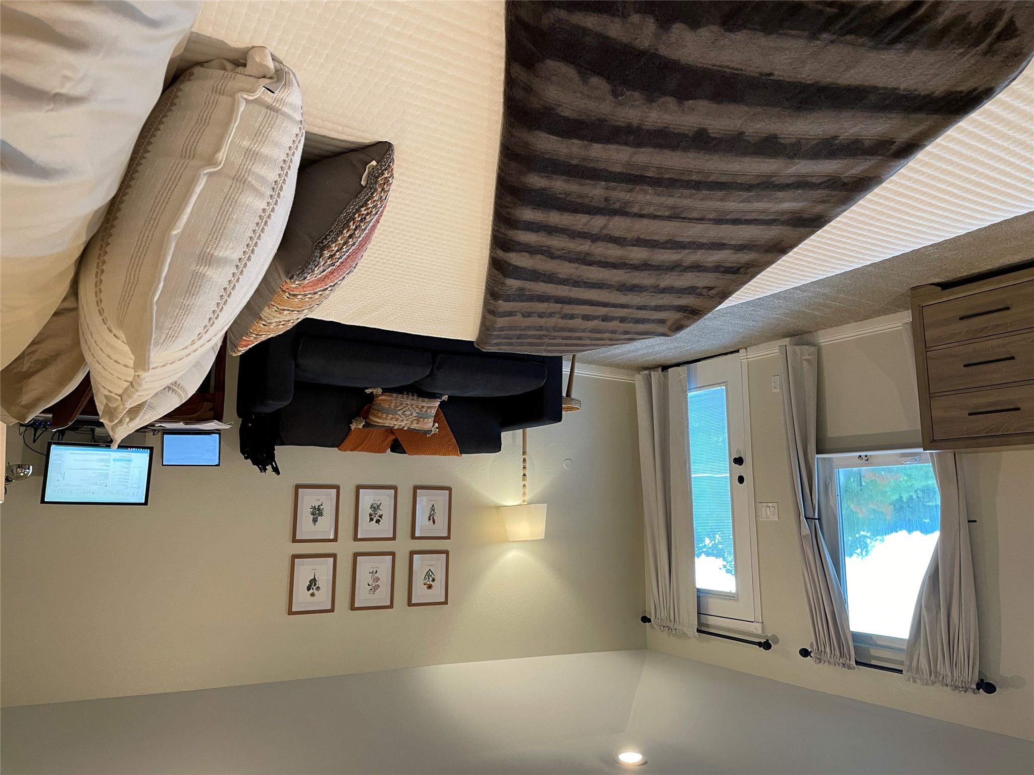 Smithville, TX 78957