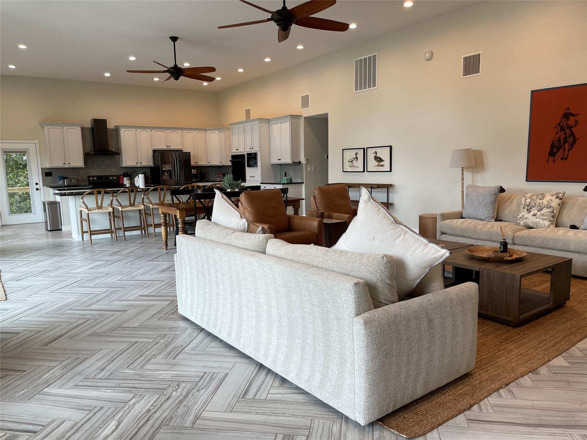 Smithville, TX 78957