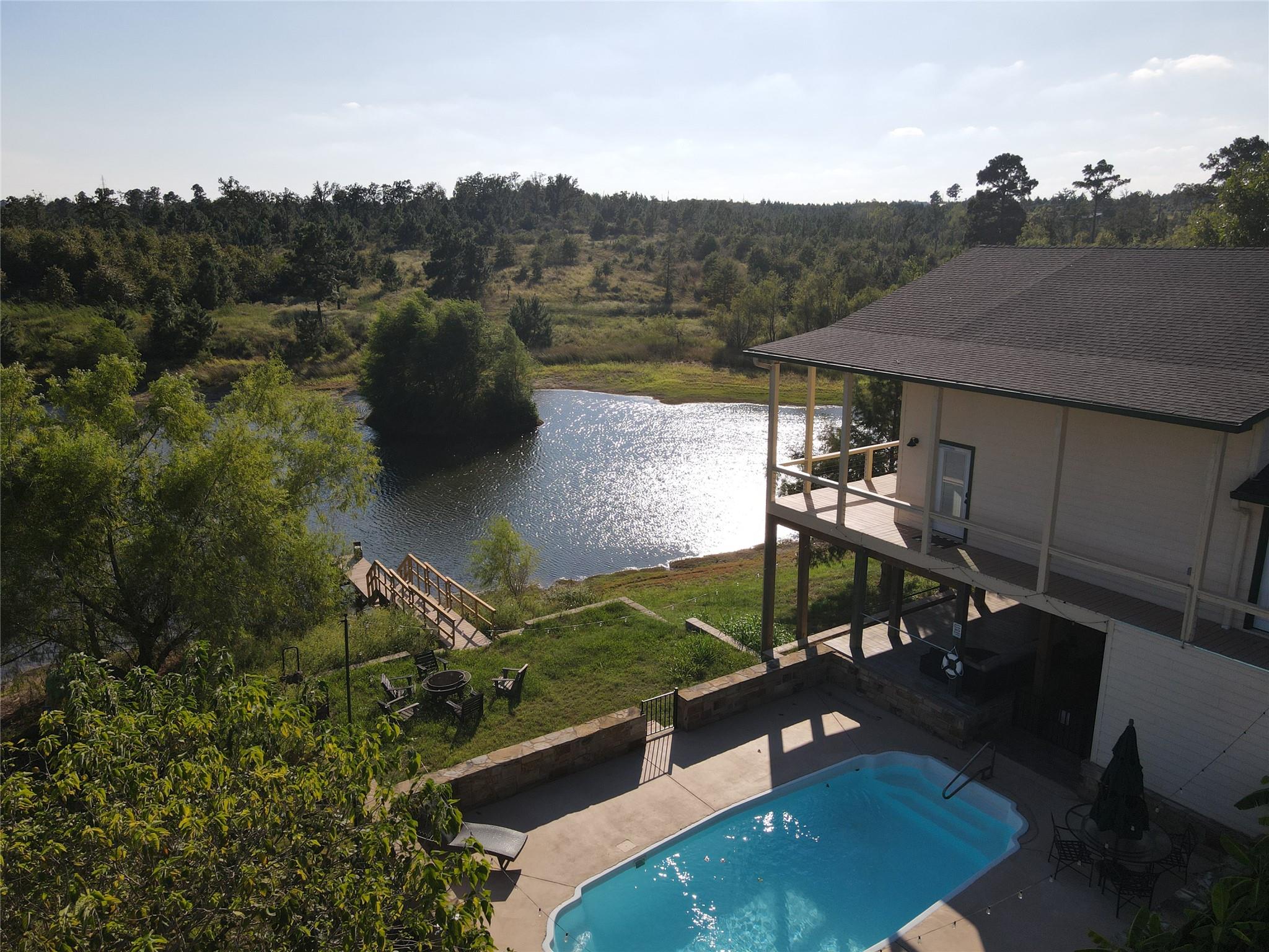 Smithville, TX 78957