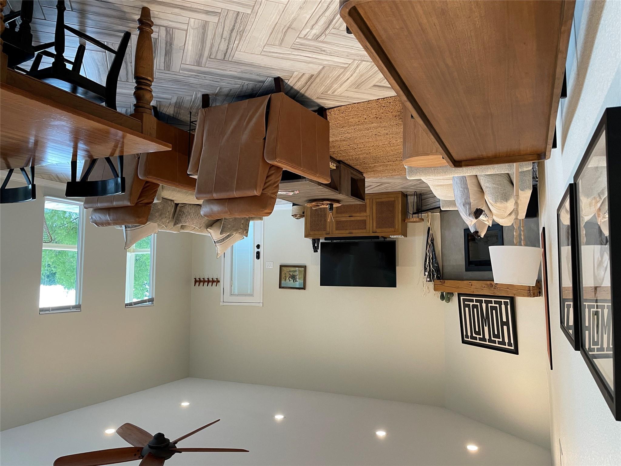 Smithville, TX 78957