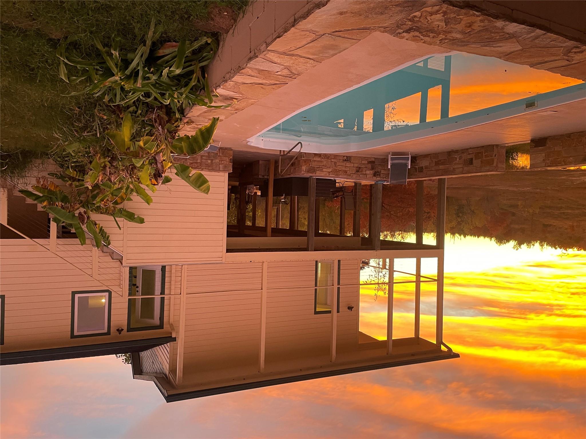 Smithville, TX 78957