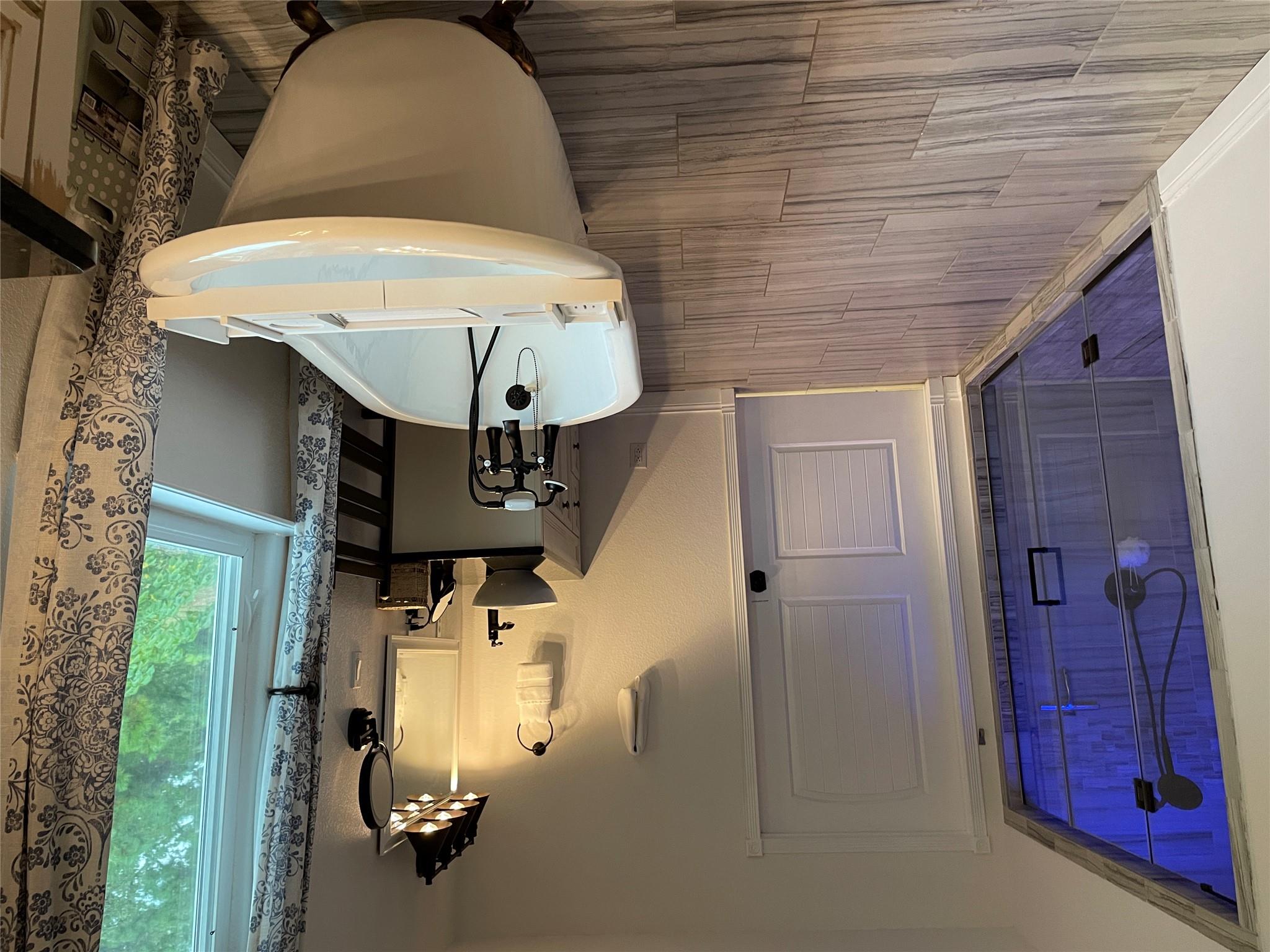 Smithville, TX 78957