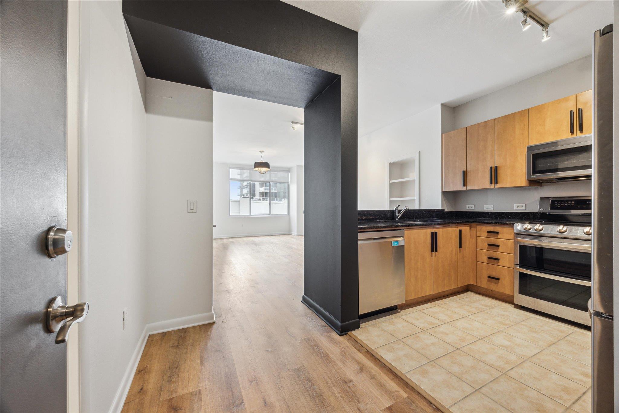 54 Rainey St # 815, Austin, TX 78701