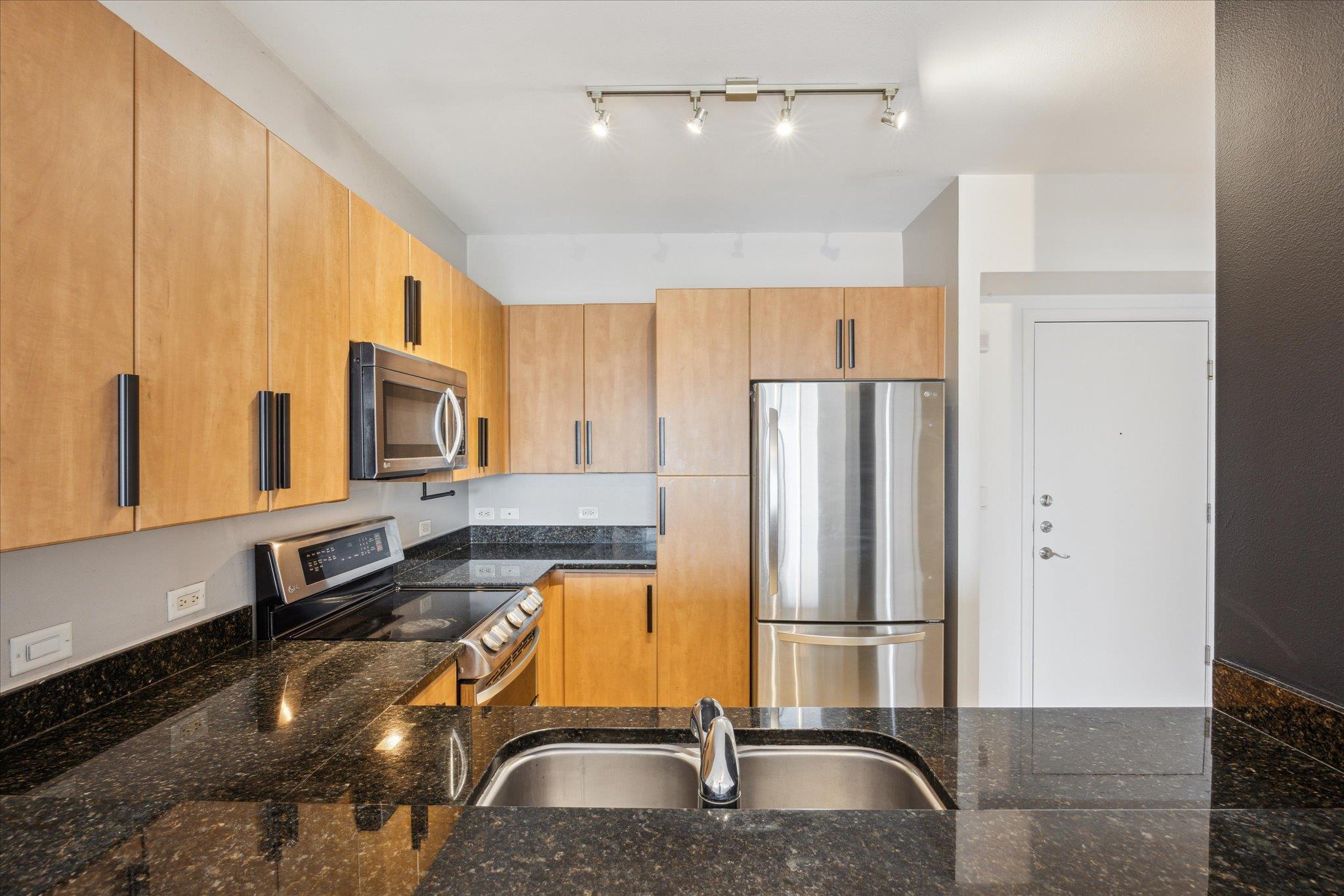 54 Rainey St # 815, Austin, TX 78701