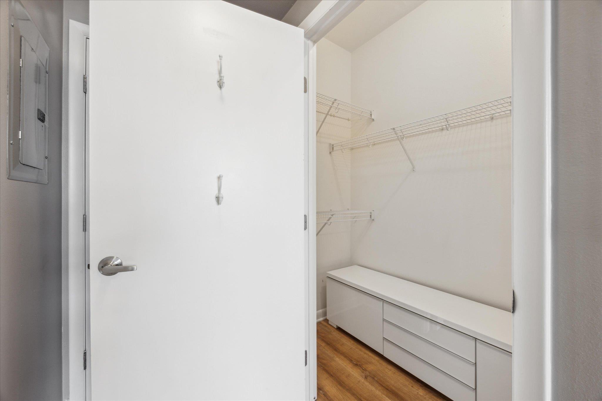 54 Rainey St # 815, Austin, TX 78701