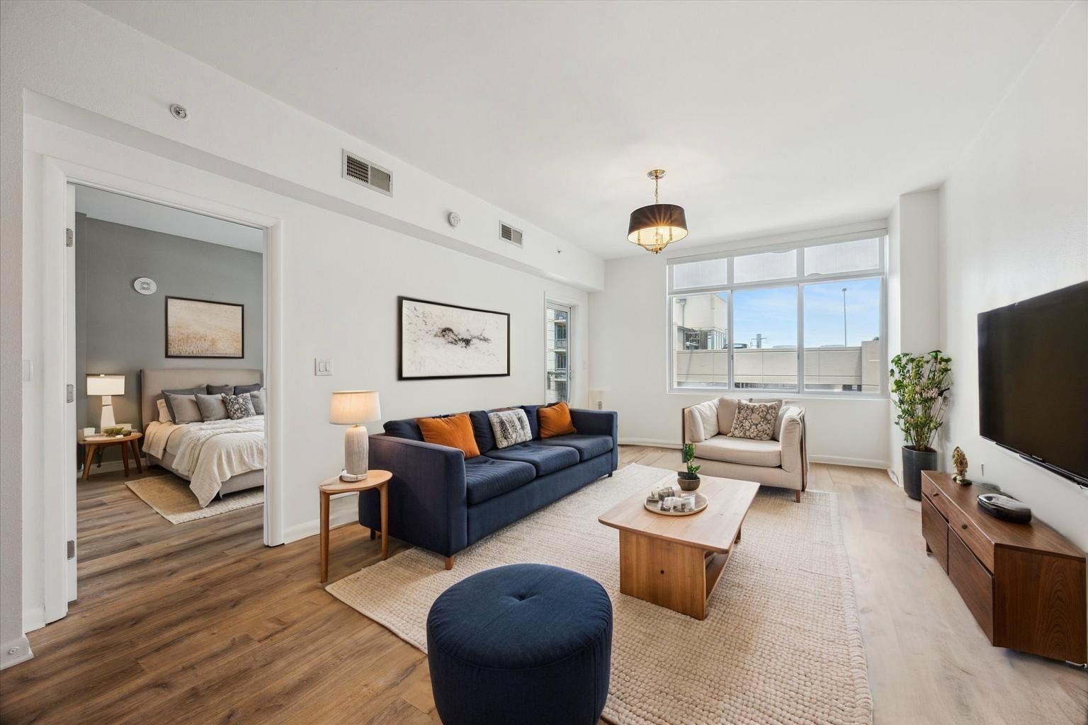 54 Rainey St # 815, Austin, TX 78701