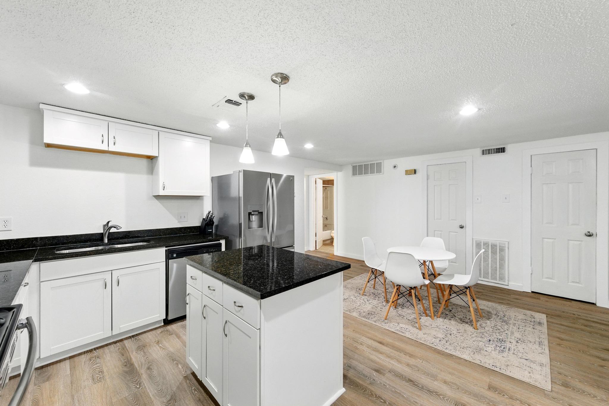 2401 Leon St # 306, Austin, TX 78705