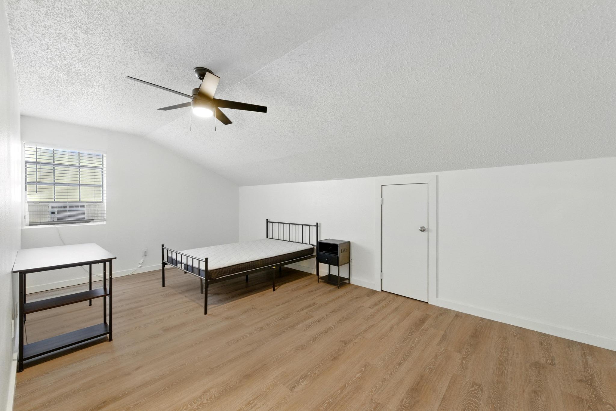 2401 Leon St # 306, Austin, TX 78705