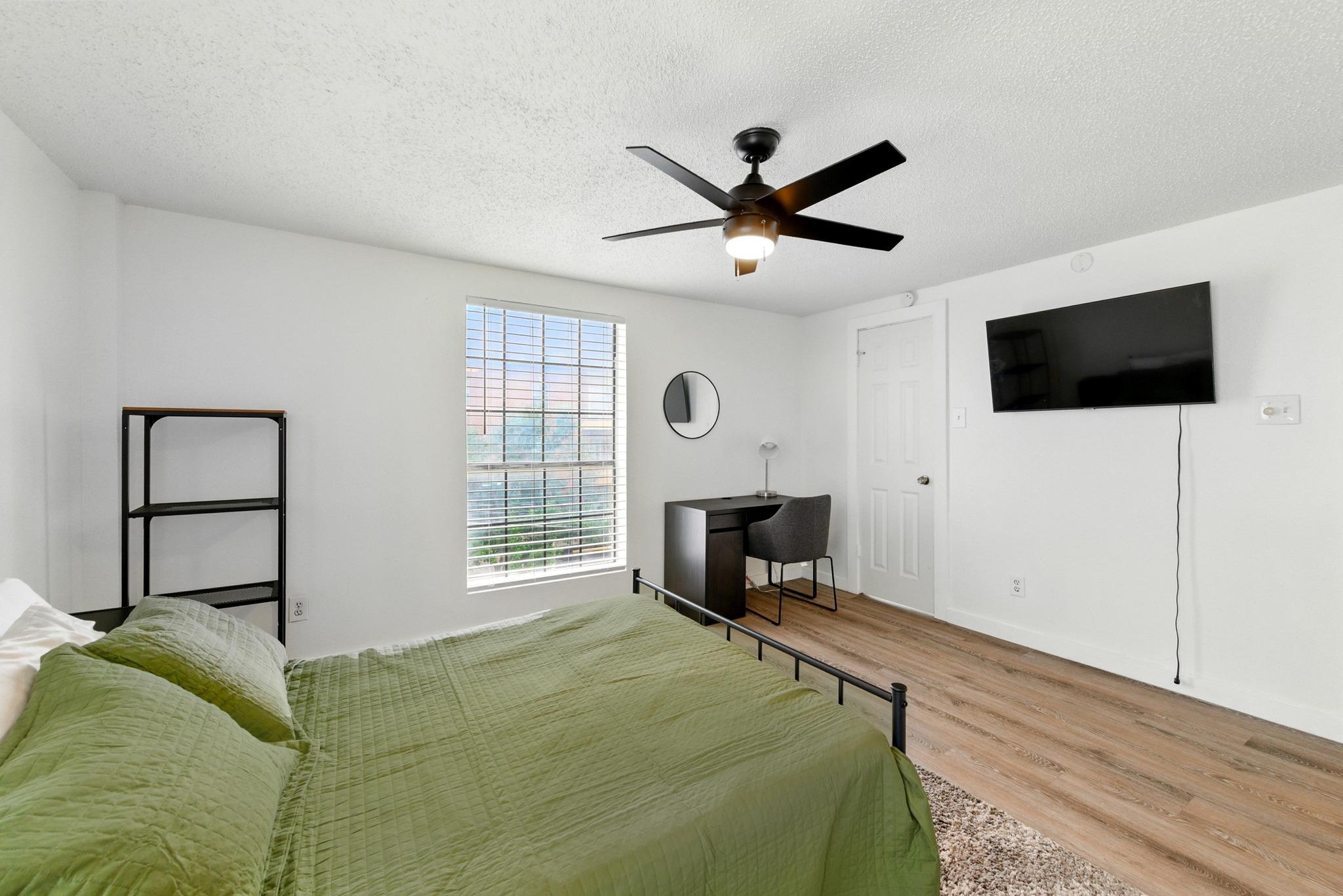 2401 Leon St # 306, Austin, TX 78705
