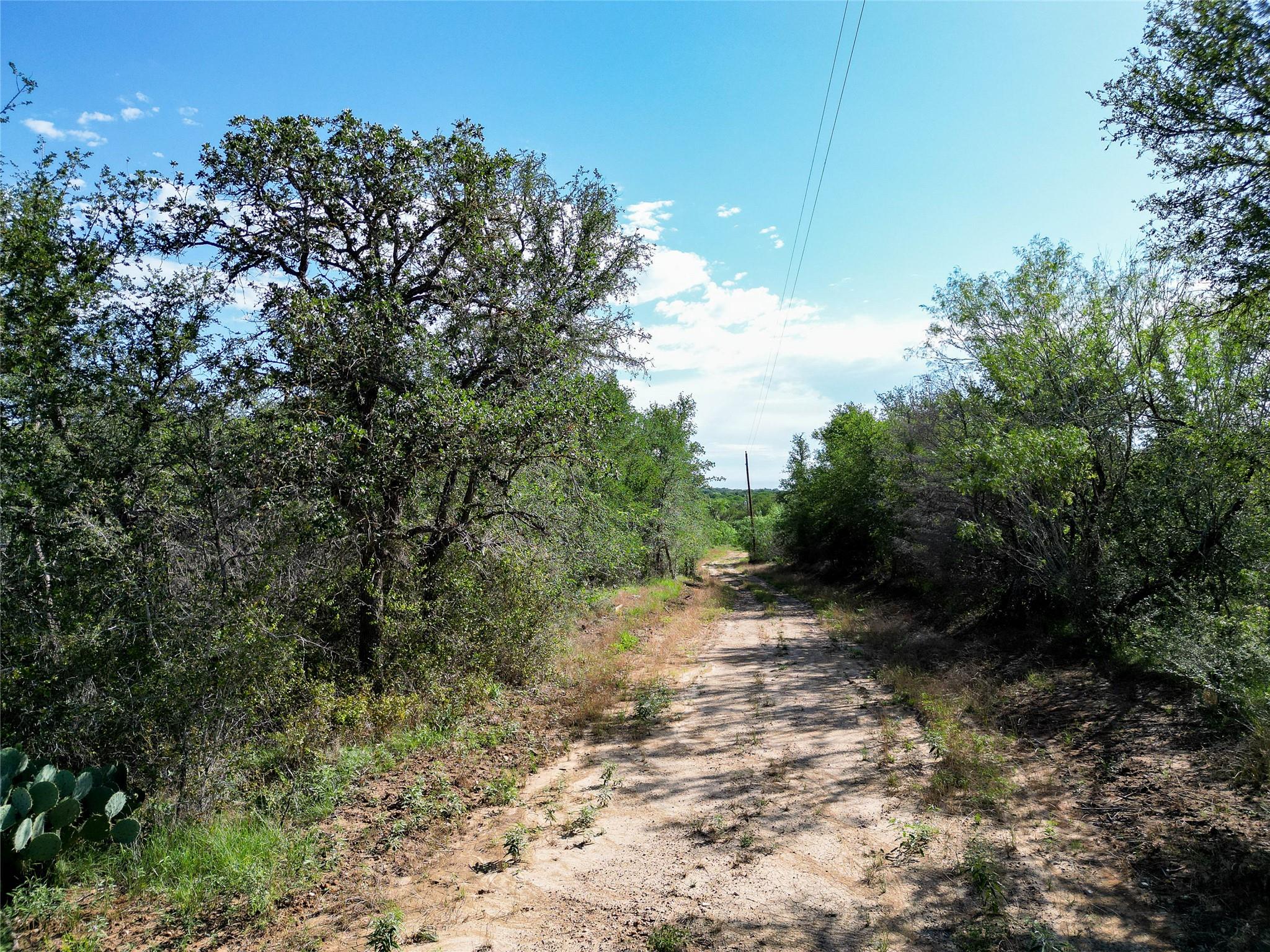 995 Carter Rd, Dale, TX 78616