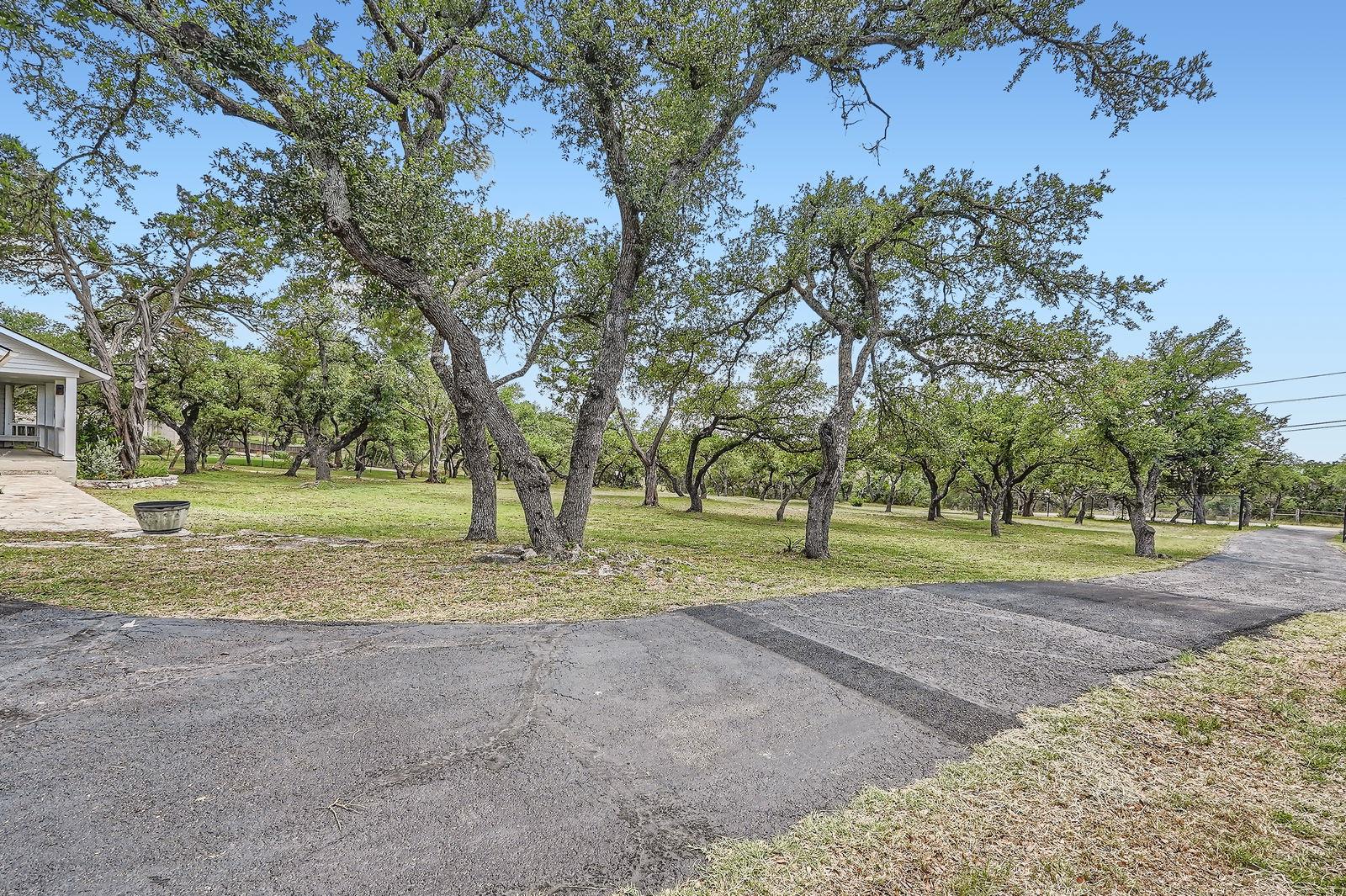 1005 Westland Ridge Rd, Dripping Springs, TX 78620