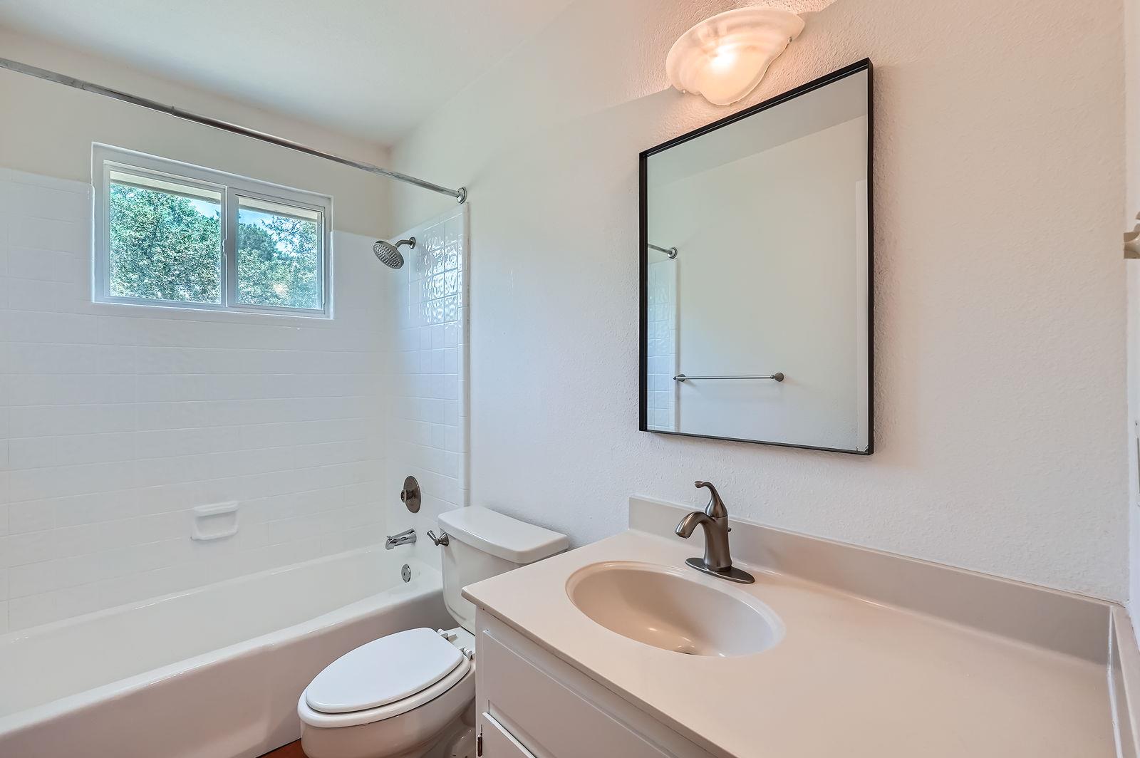 1005 Westland Ridge Rd, Dripping Springs, TX 78620