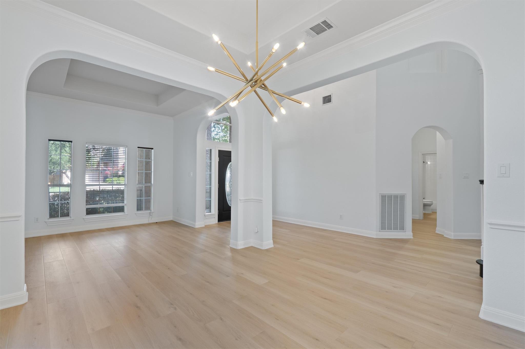 10303 Spicewood Pkwy, Austin, TX 78750