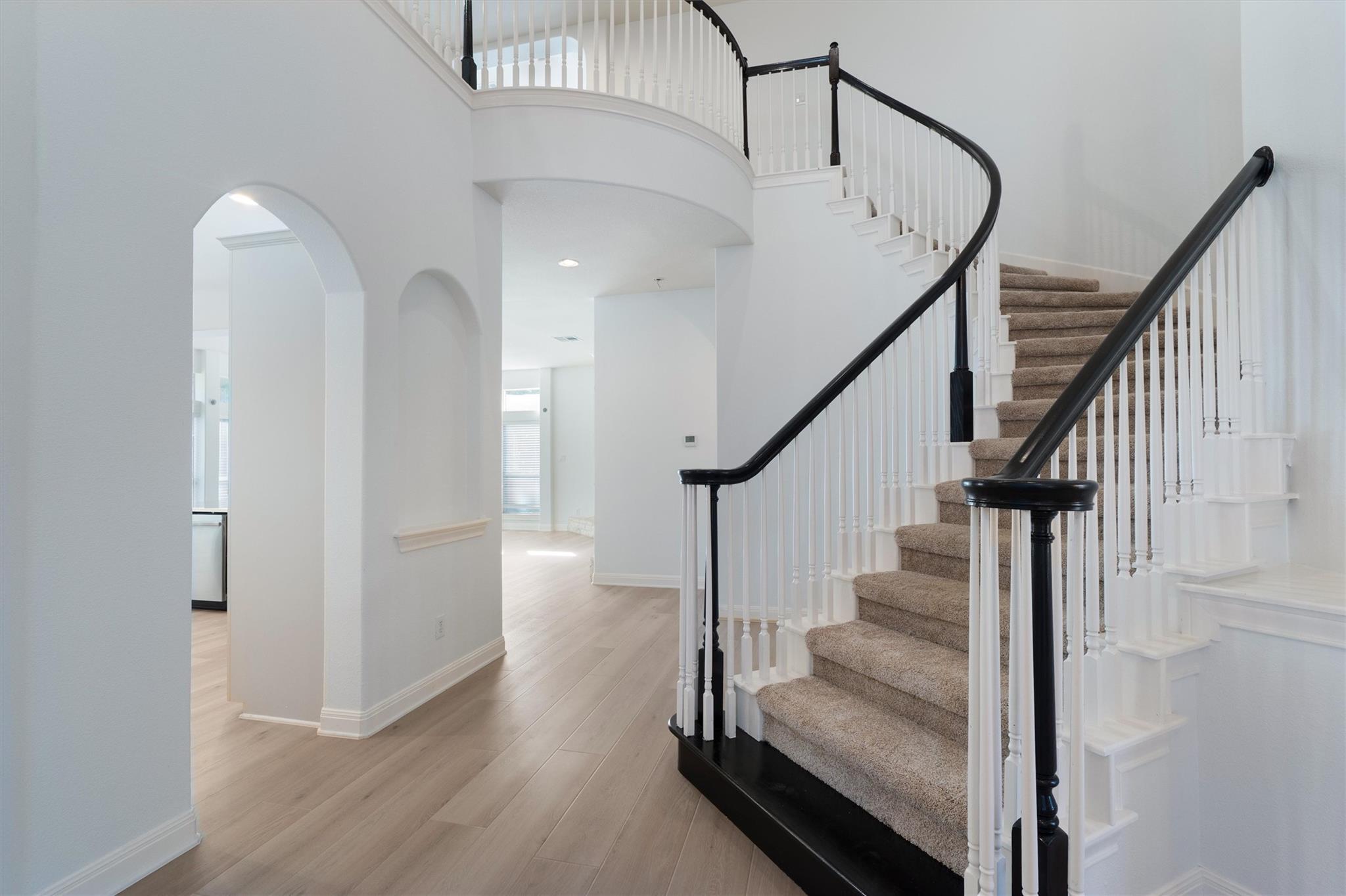 10303 Spicewood Pkwy, Austin, TX 78750