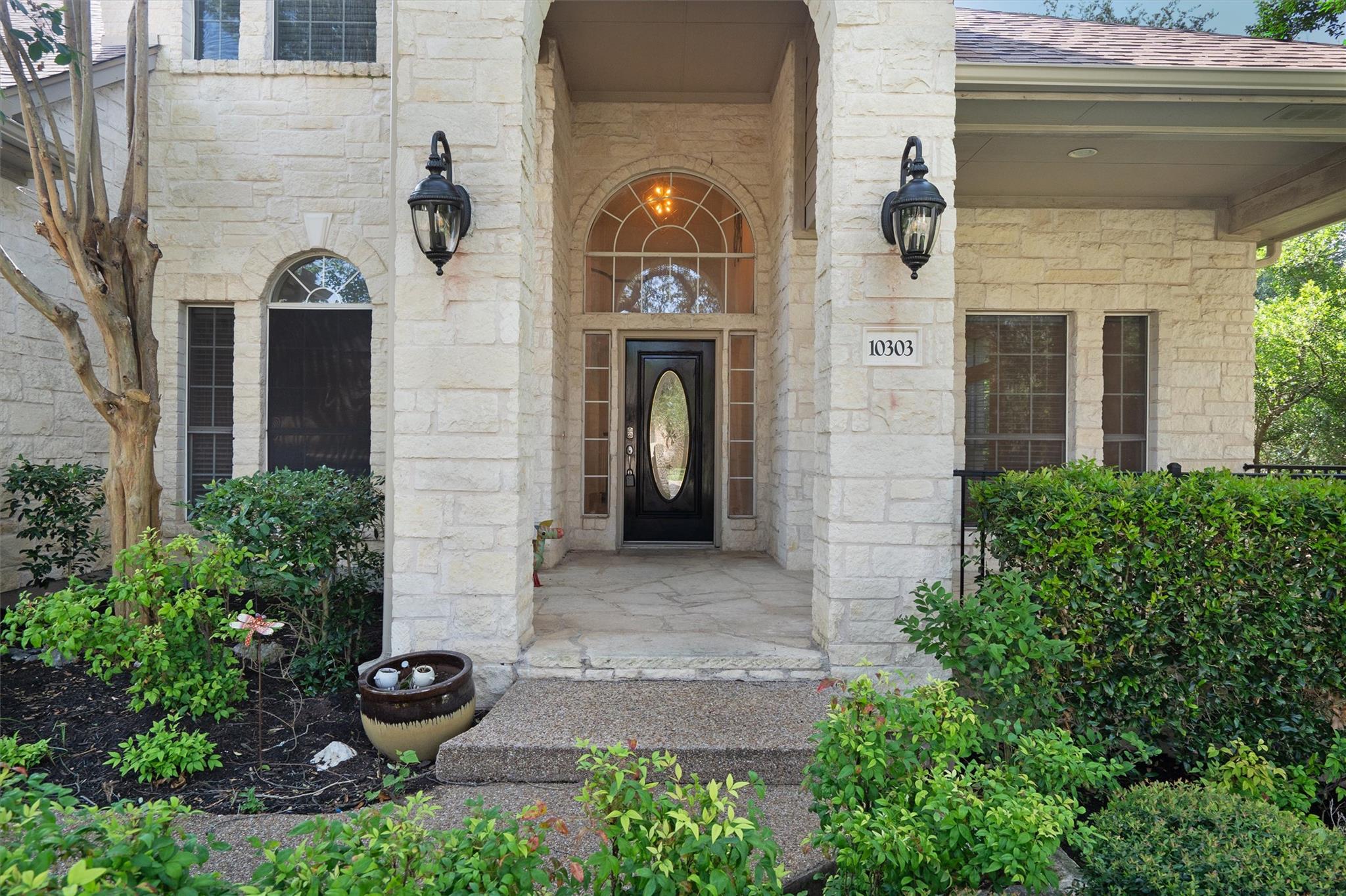 10303 Spicewood Pkwy, Austin, TX 78750