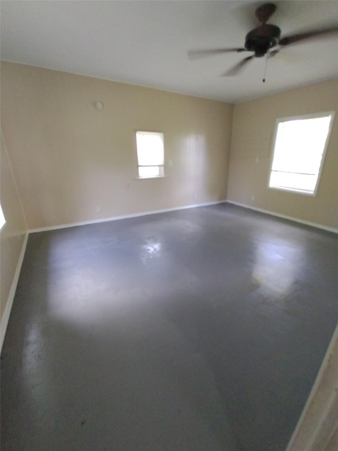1105 Red River St, Lockhart, TX 78644