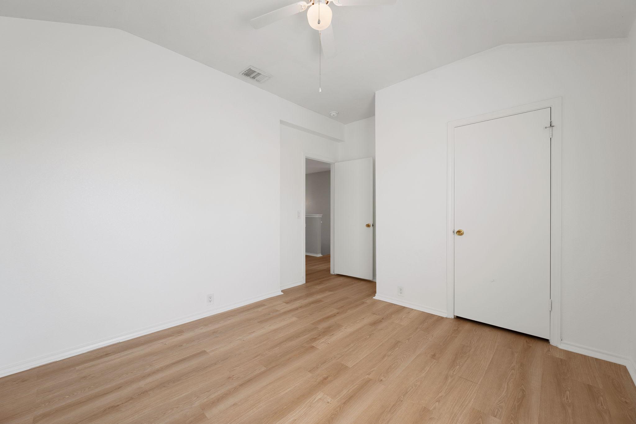 906 Low Brim Cv, Pflugerville, TX 78660