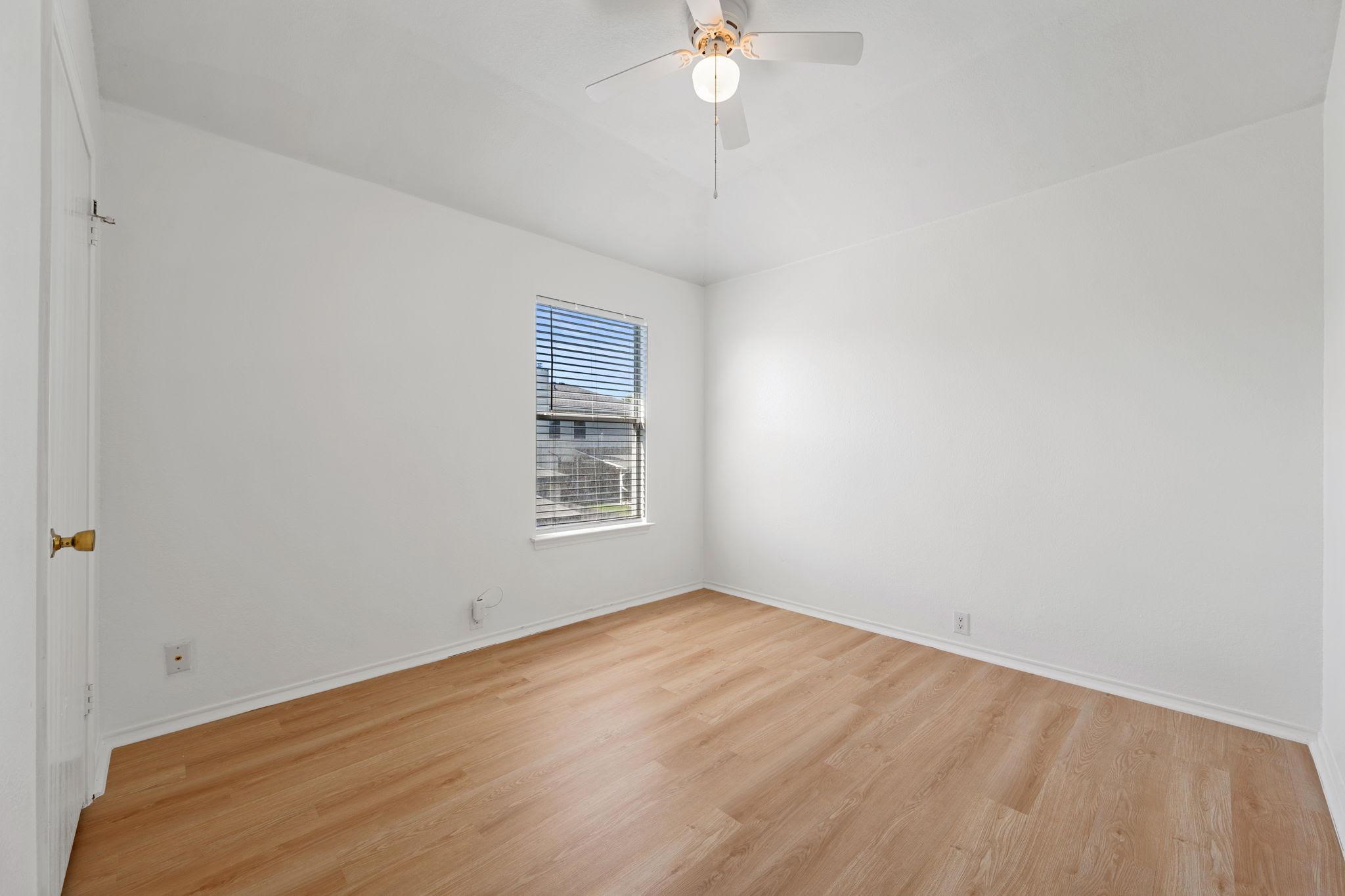 906 Low Brim Cv, Pflugerville, TX 78660