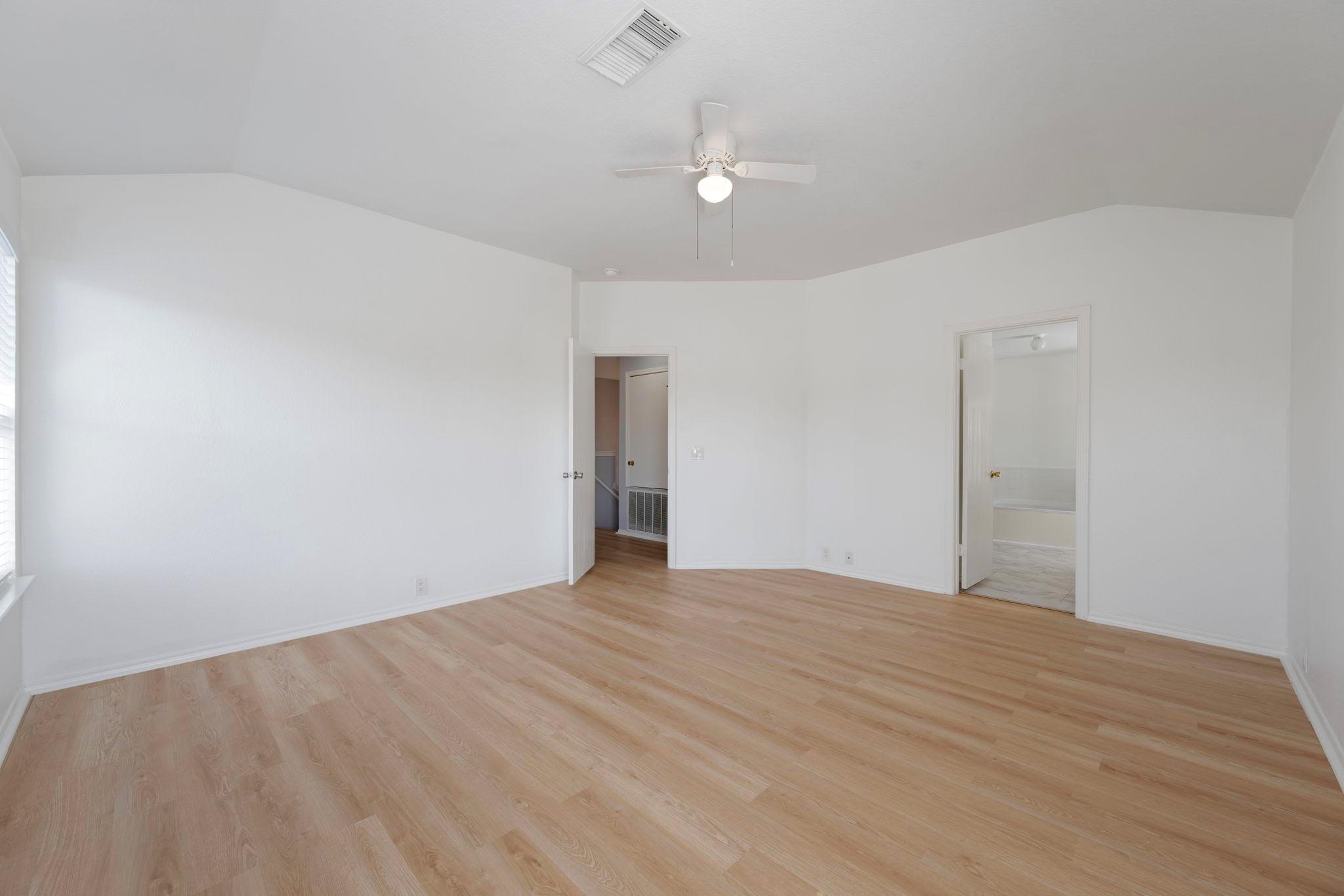 906 Low Brim Cv, Pflugerville, TX 78660