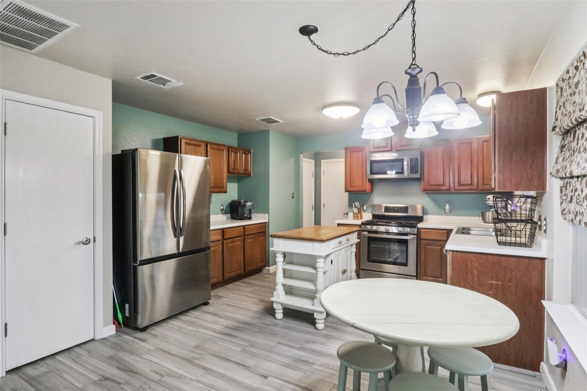 110 Trapper Trl, Bastrop, TX 78602