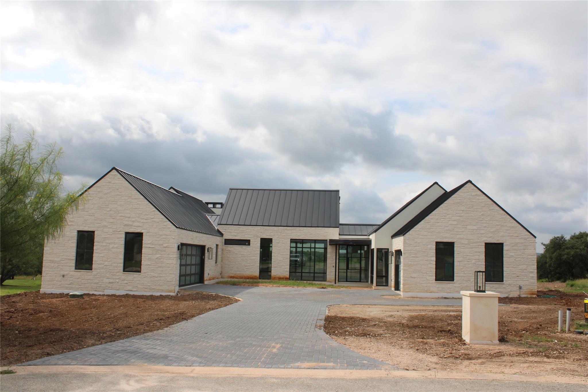108 Beauty Berry, Horseshoe Bay, TX 78657