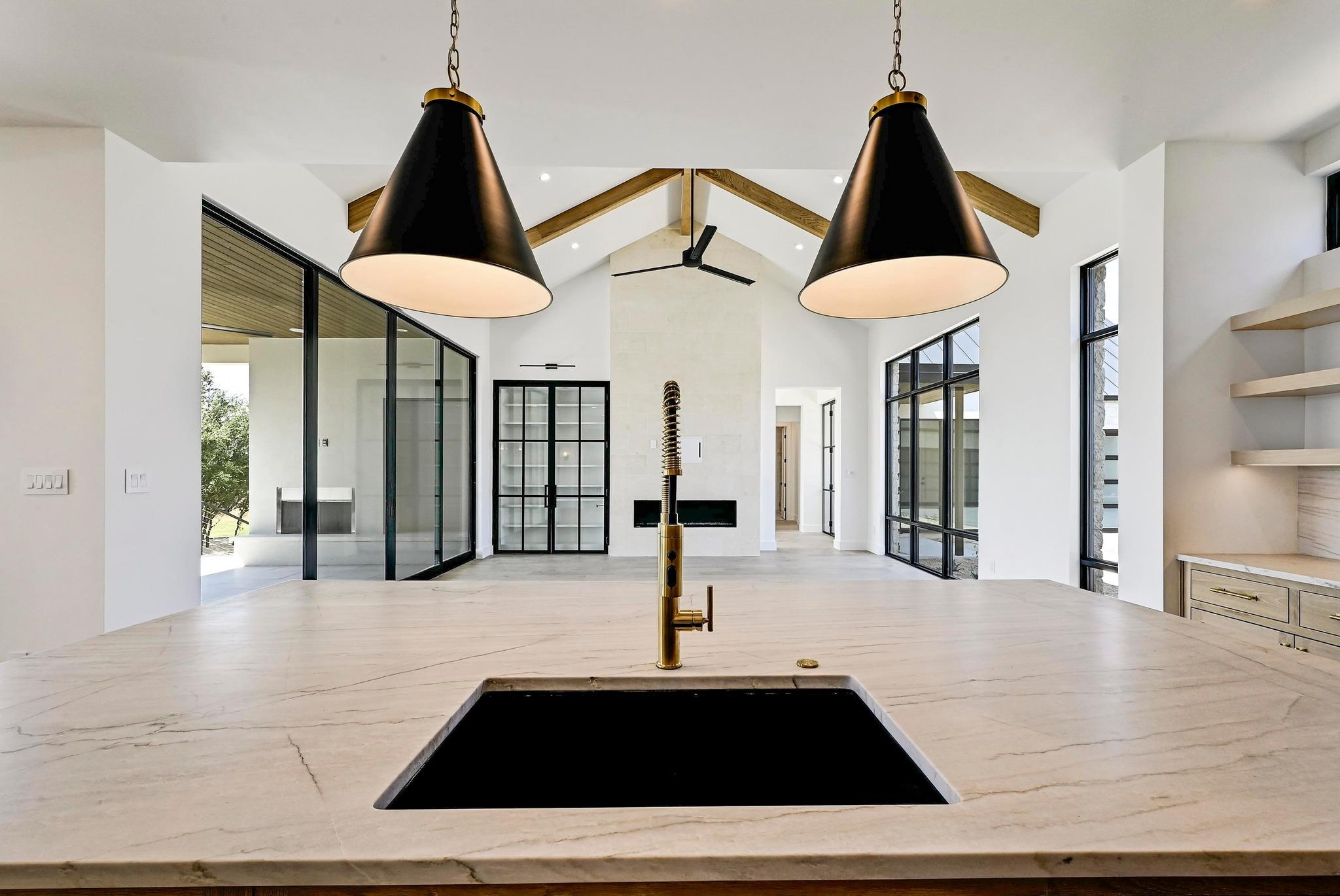 108 Beauty Berry, Horseshoe Bay, TX 78657