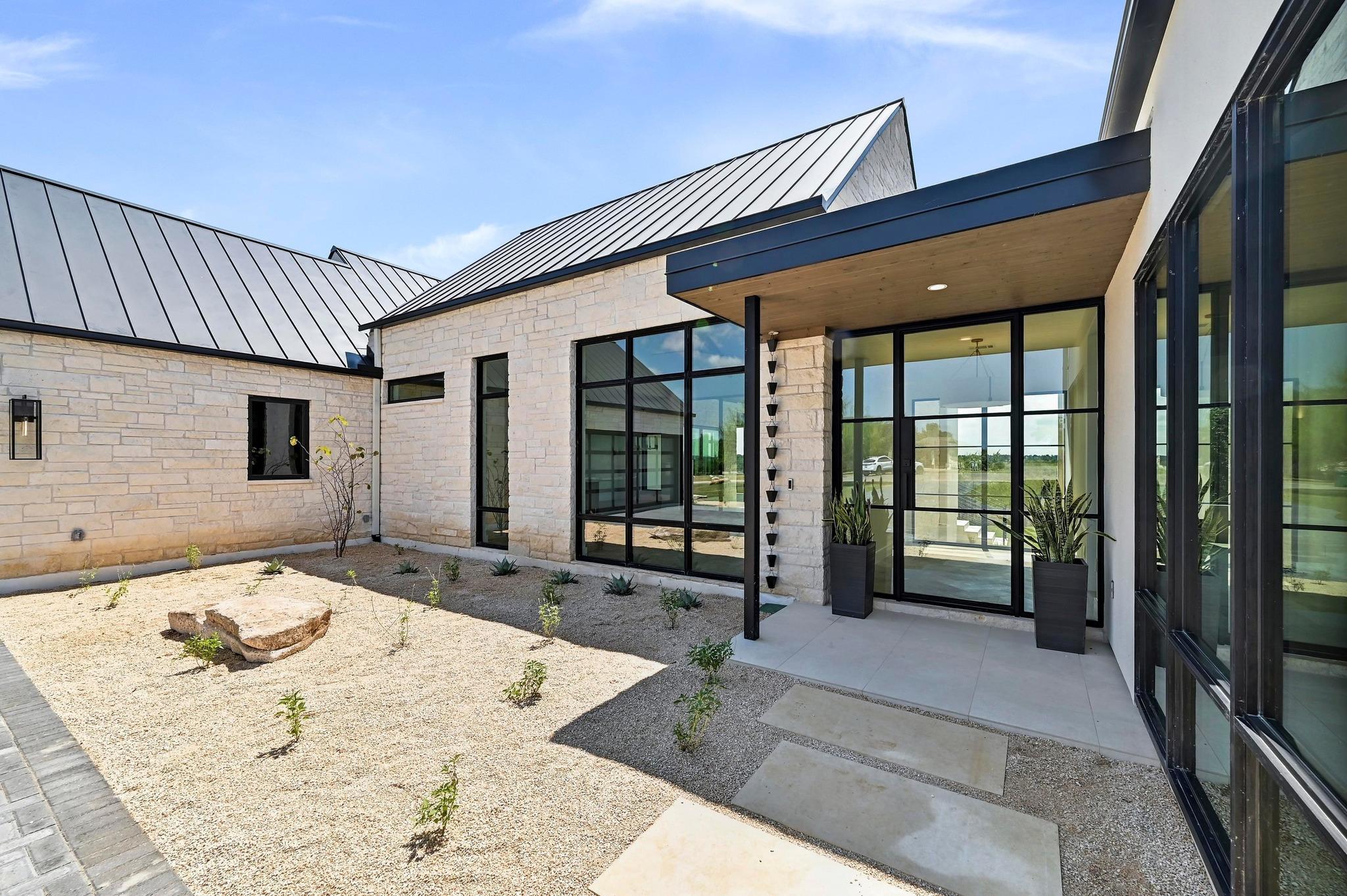 108 Beauty Berry, Horseshoe Bay, TX 78657