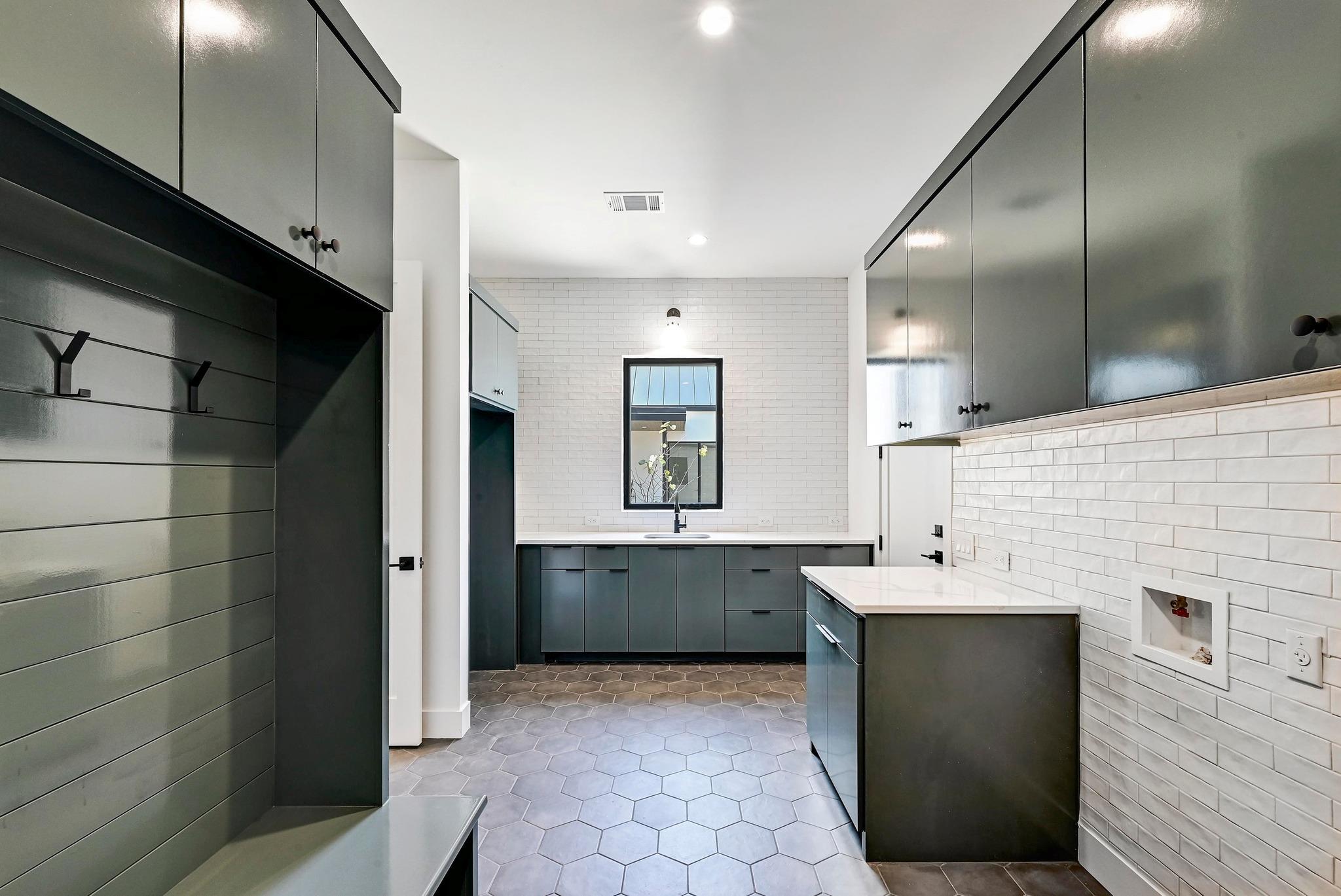 108 Beauty Berry, Horseshoe Bay, TX 78657