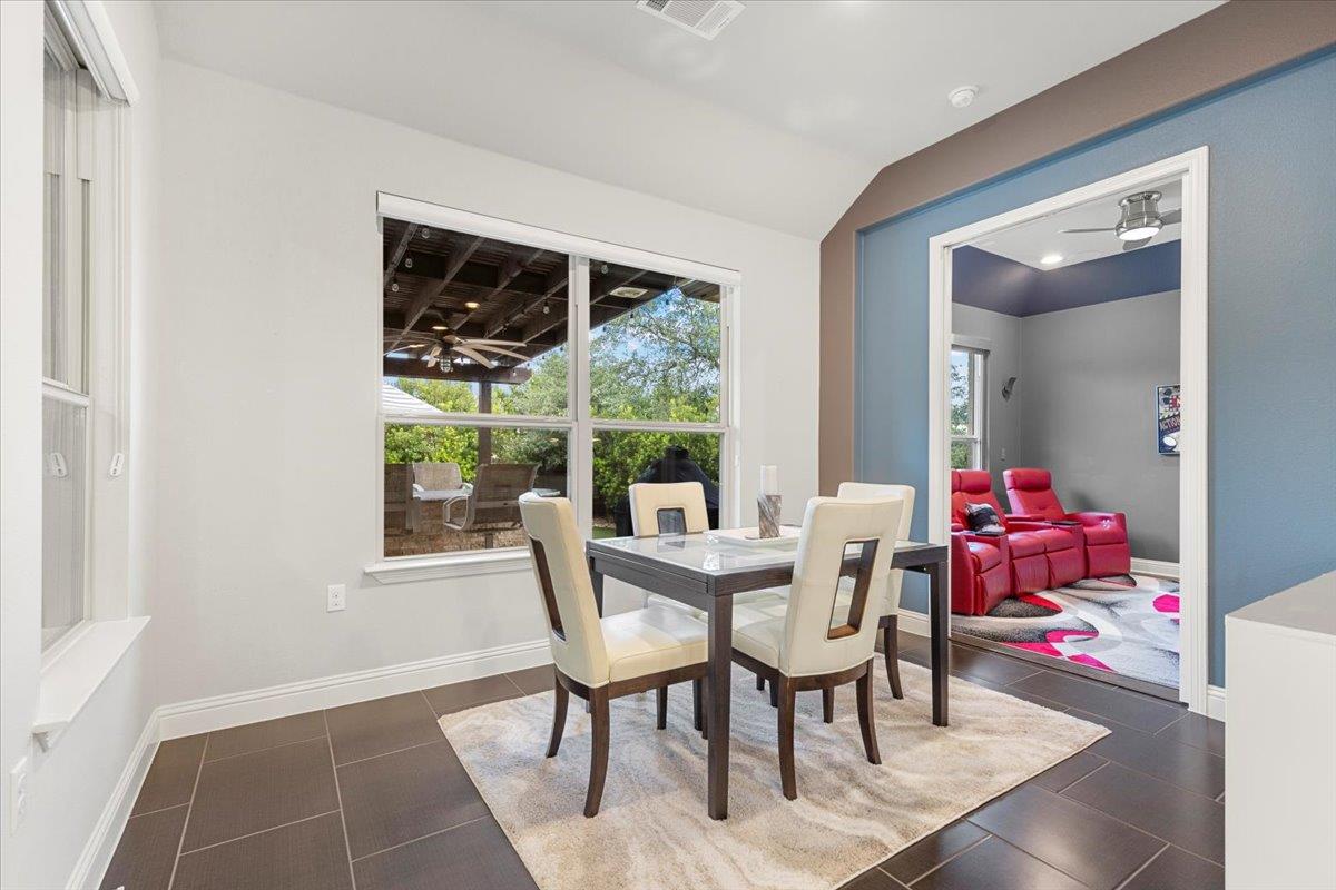 569 Mendocino Ln, Austin, TX 78737