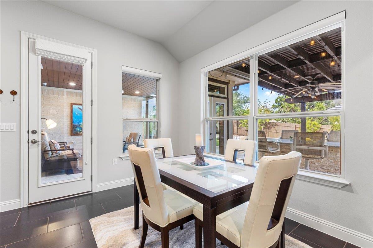 569 Mendocino Ln, Austin, TX 78737