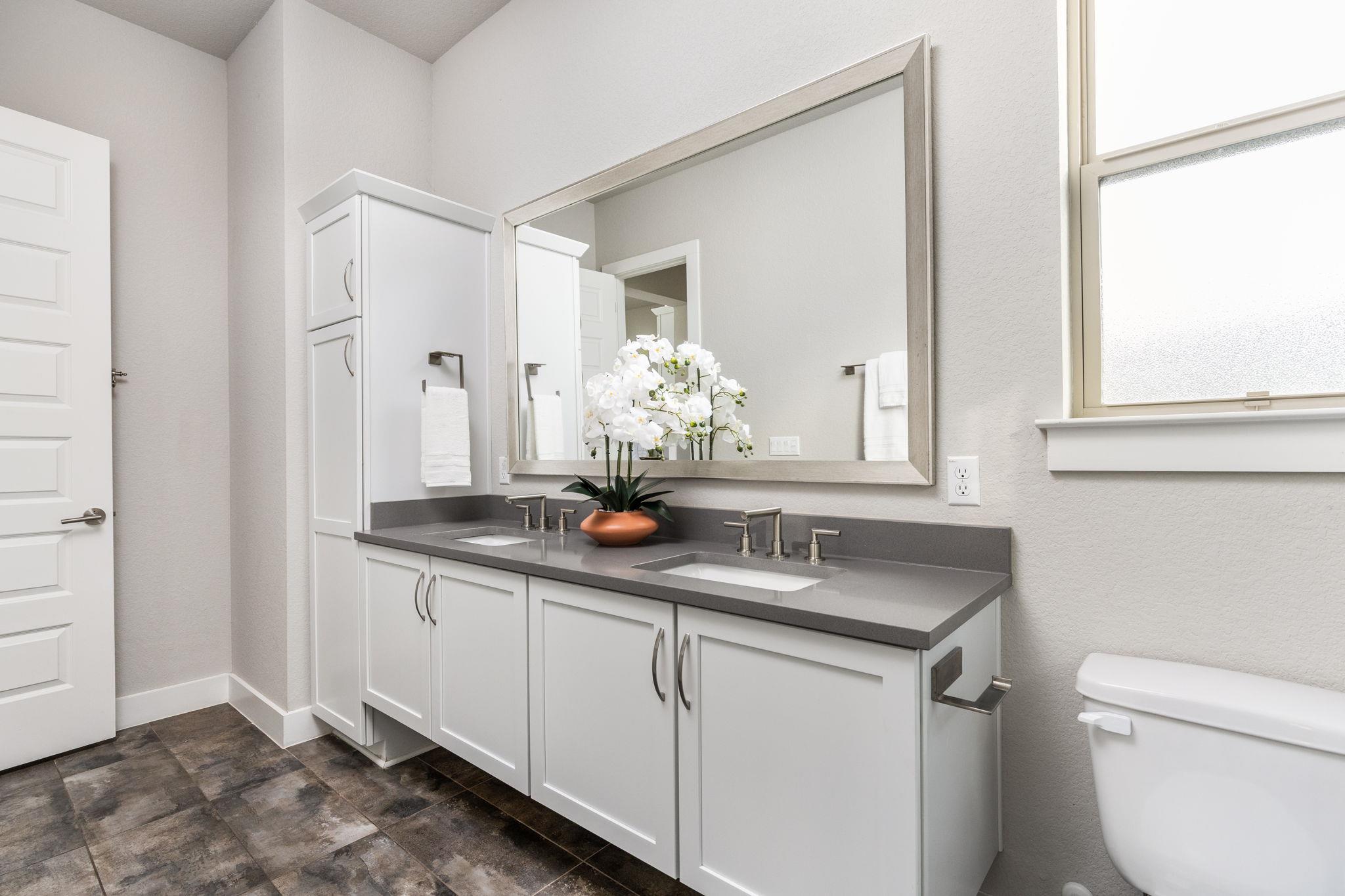 404 W Alpine Rd # 1, Austin, TX 78704