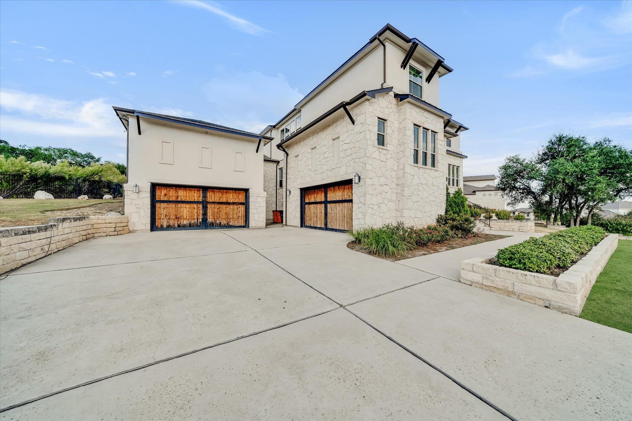 6316 Bernia Dr, Austin, TX 78739