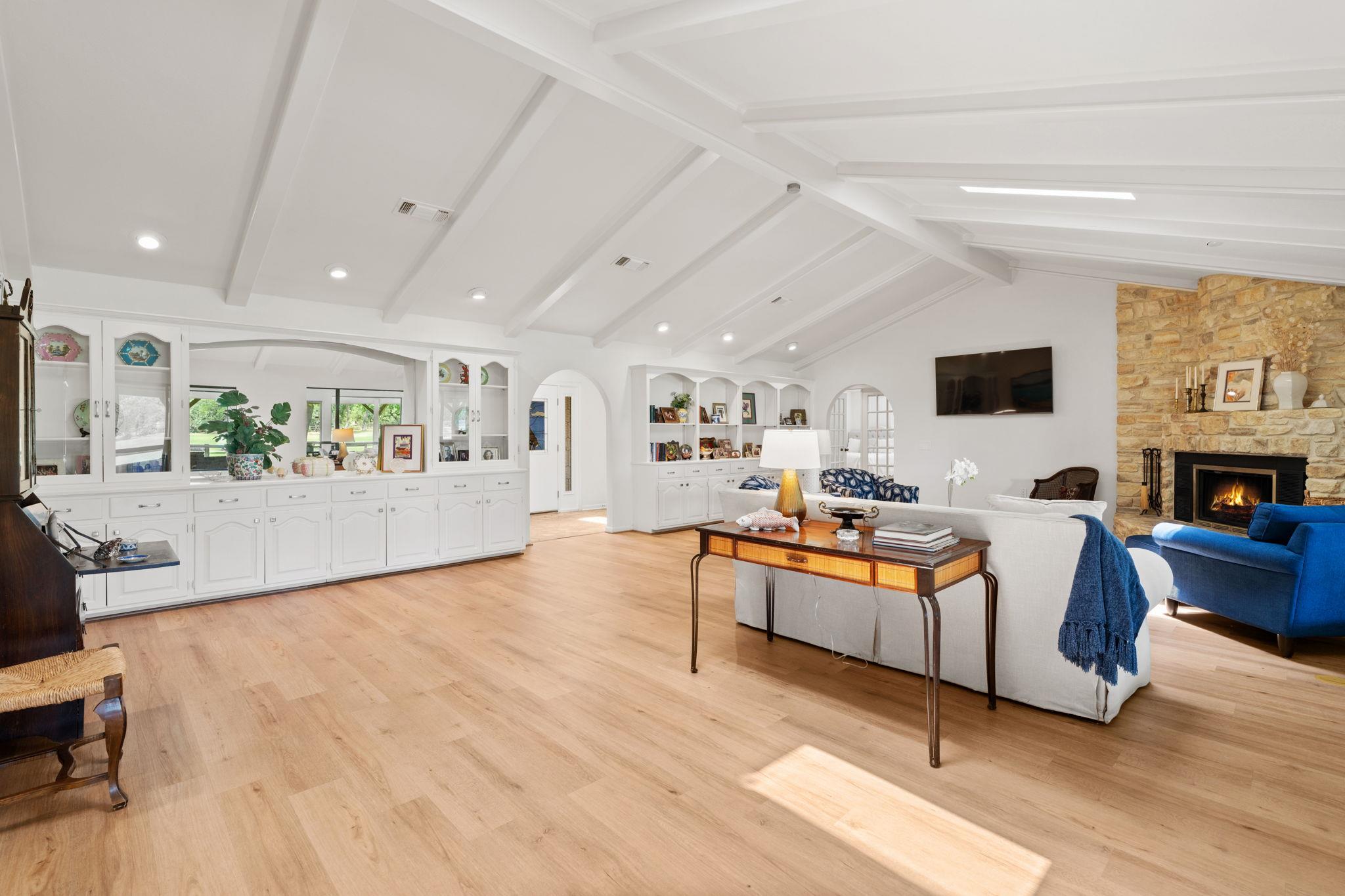 618 Hi Stirrup, Horseshoe Bay, TX 78657