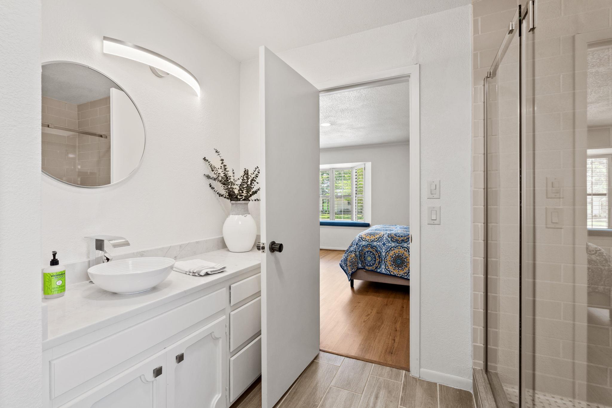 618 Hi Stirrup, Horseshoe Bay, TX 78657