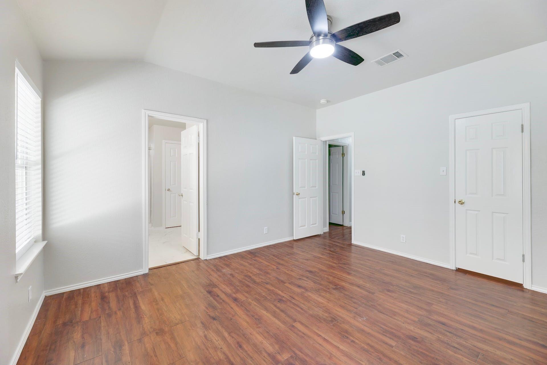 9505 Woodvale Dr, Austin, TX 78729