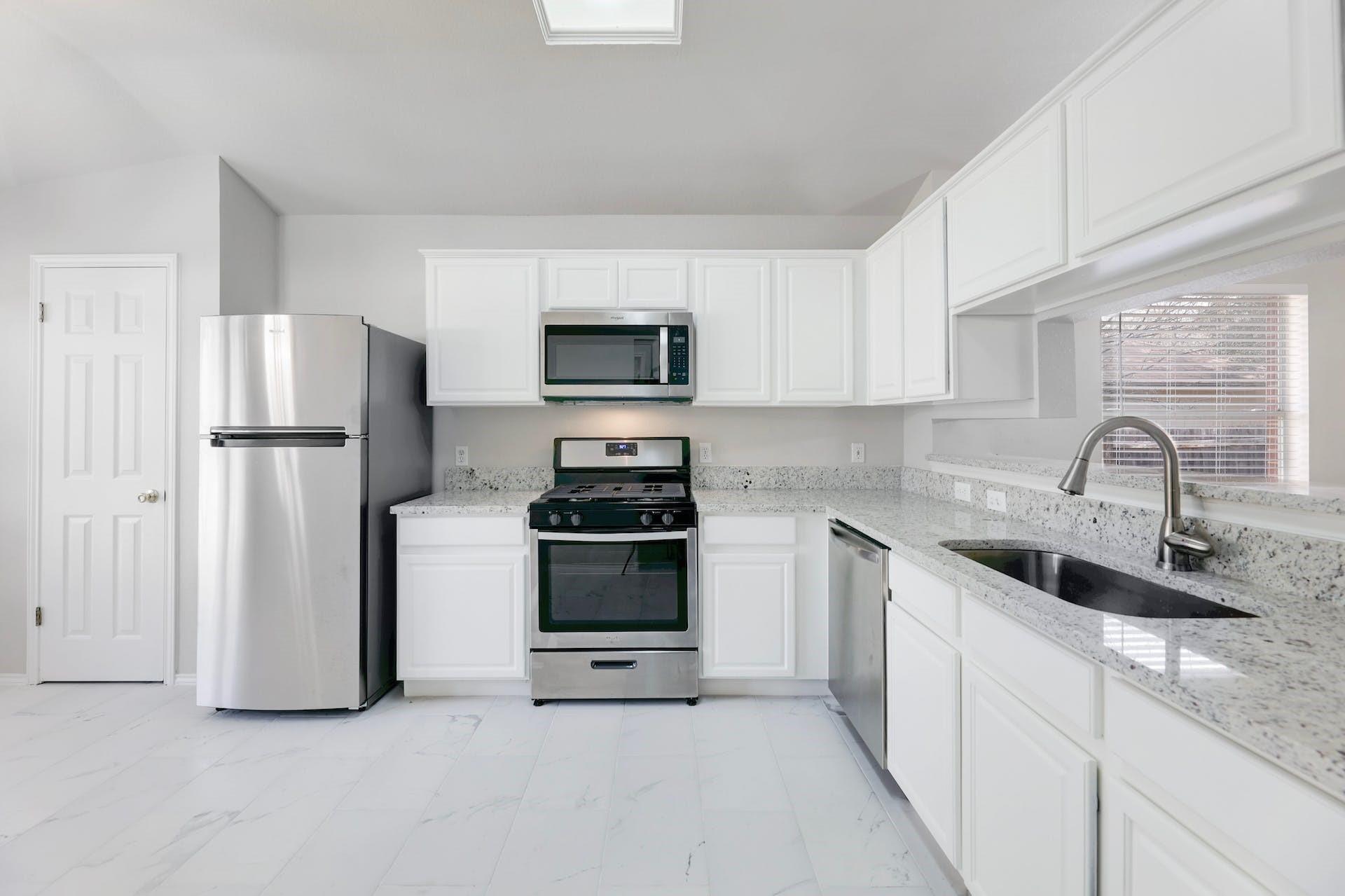 9505 Woodvale Dr, Austin, TX 78729