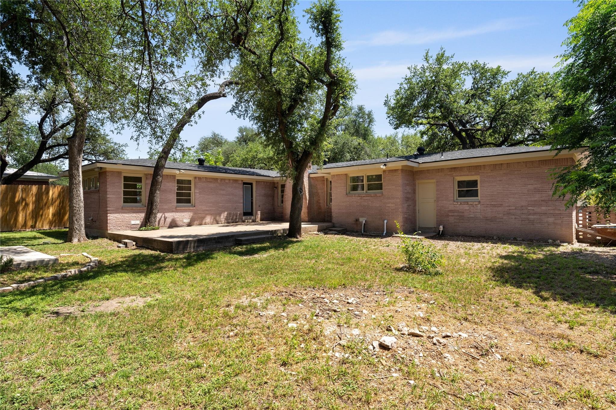 2904 W Avenue R, Temple, TX 76504